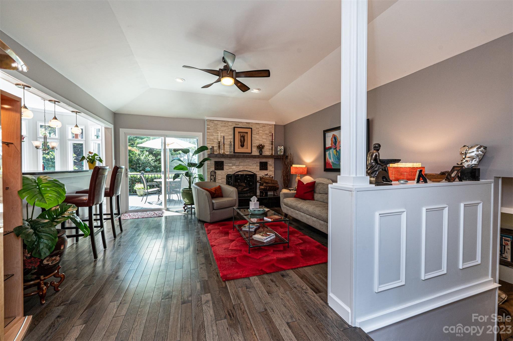 718 Wood Hollow Road