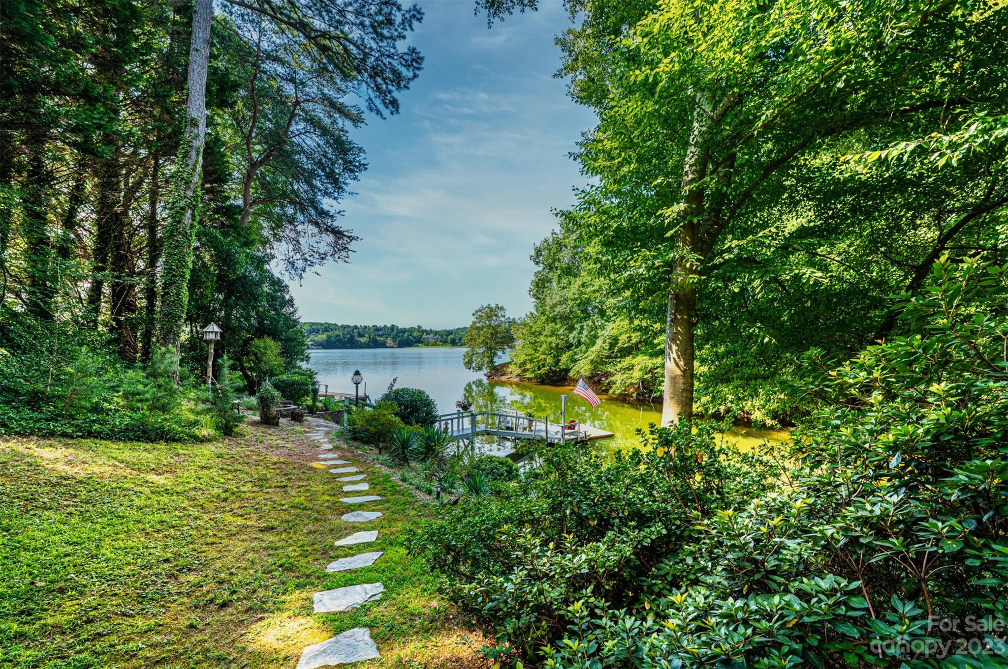 718 Wood Hollow Road