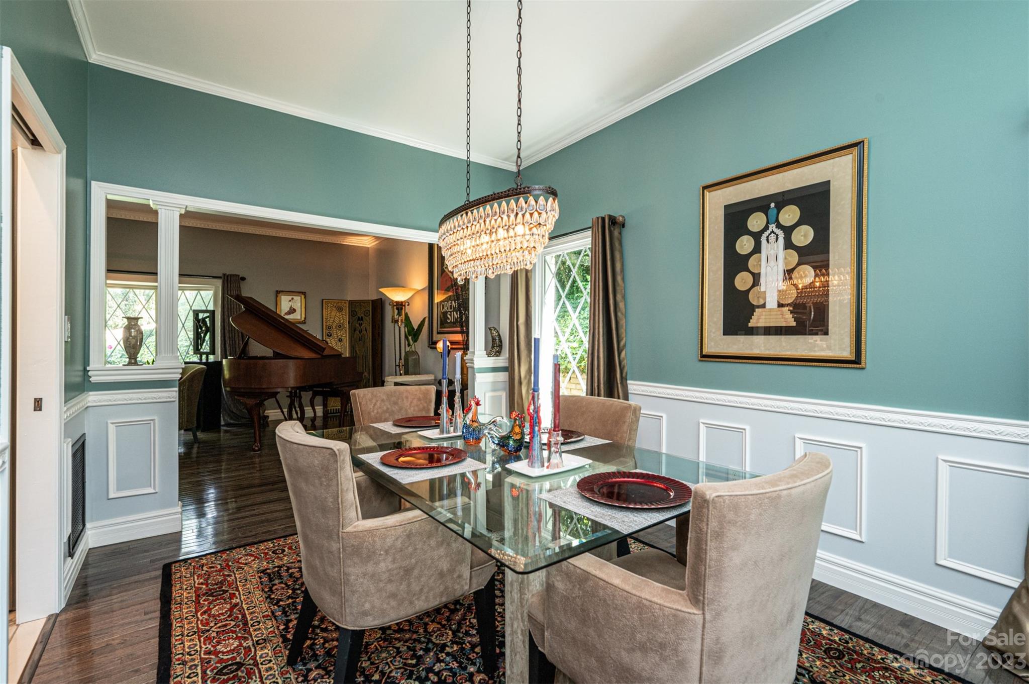 718 Wood Hollow Road