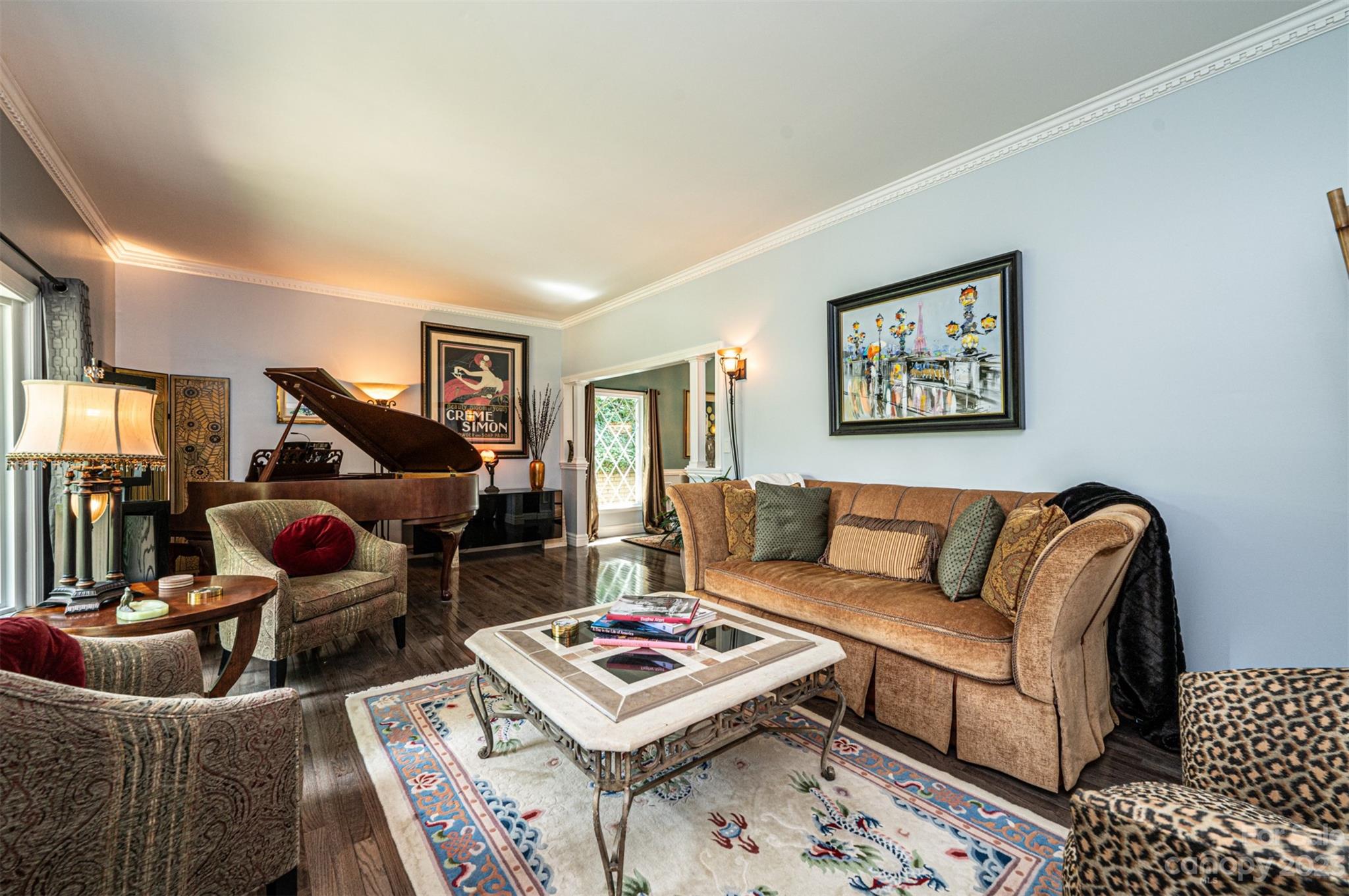 718 Wood Hollow Road