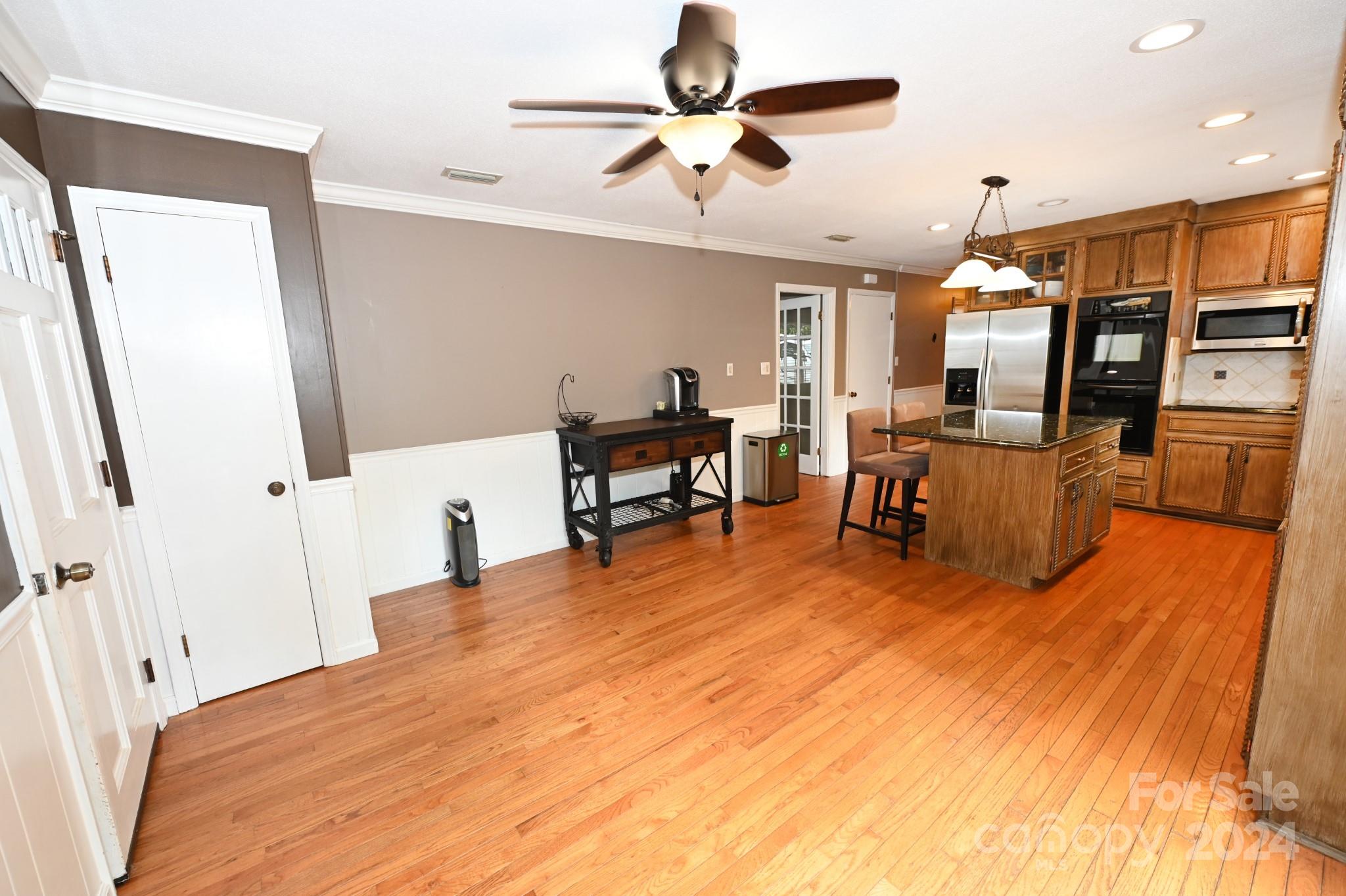 71 Lakemont Park Road