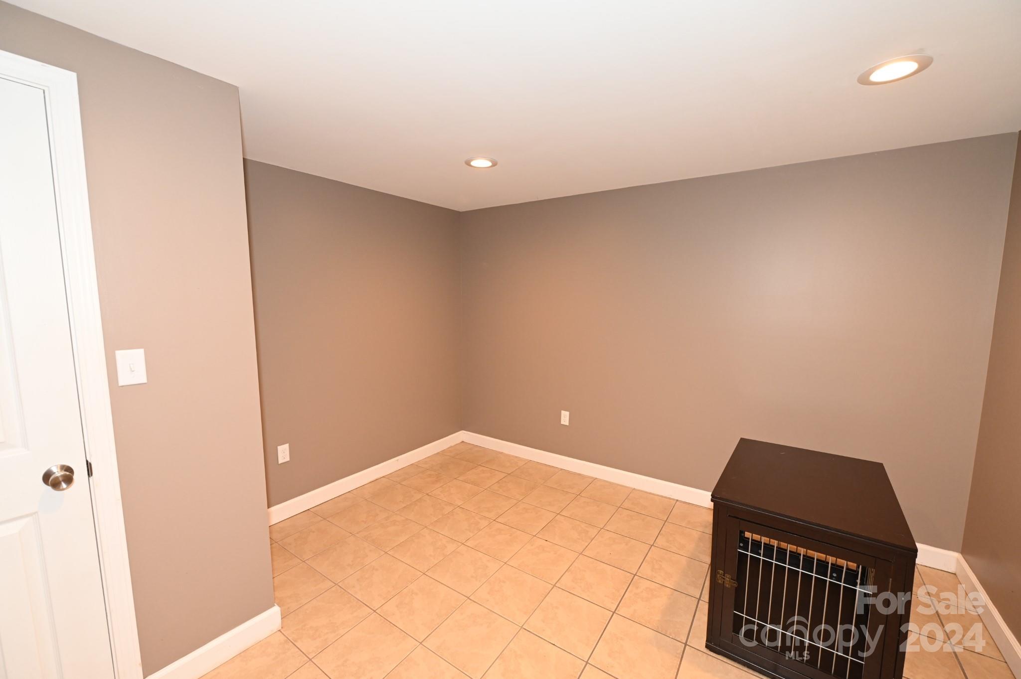 71 Lakemont Park Road