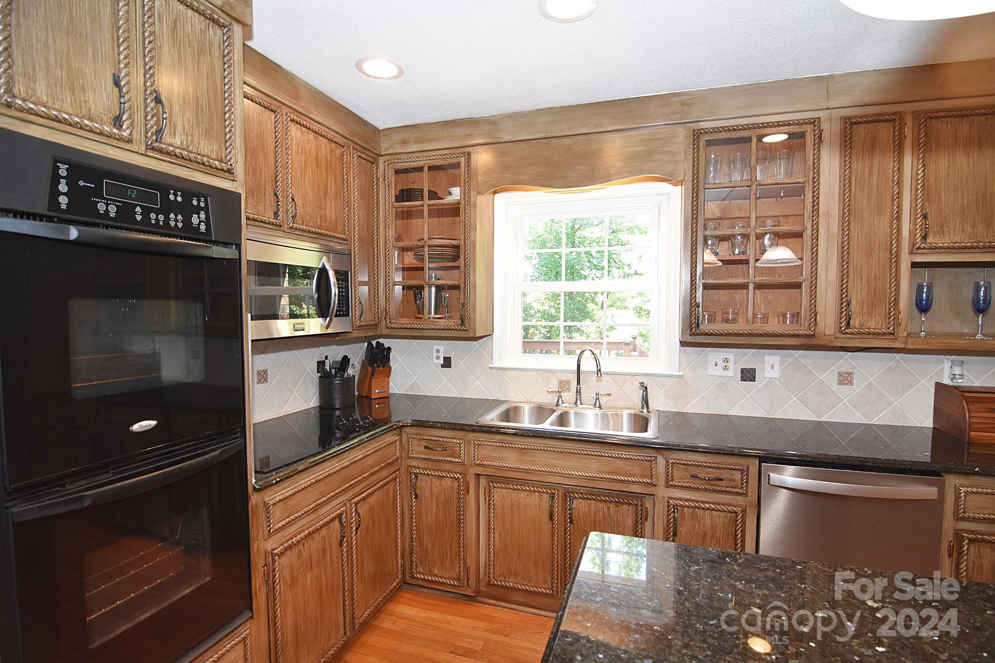 71 Lakemont Park Road