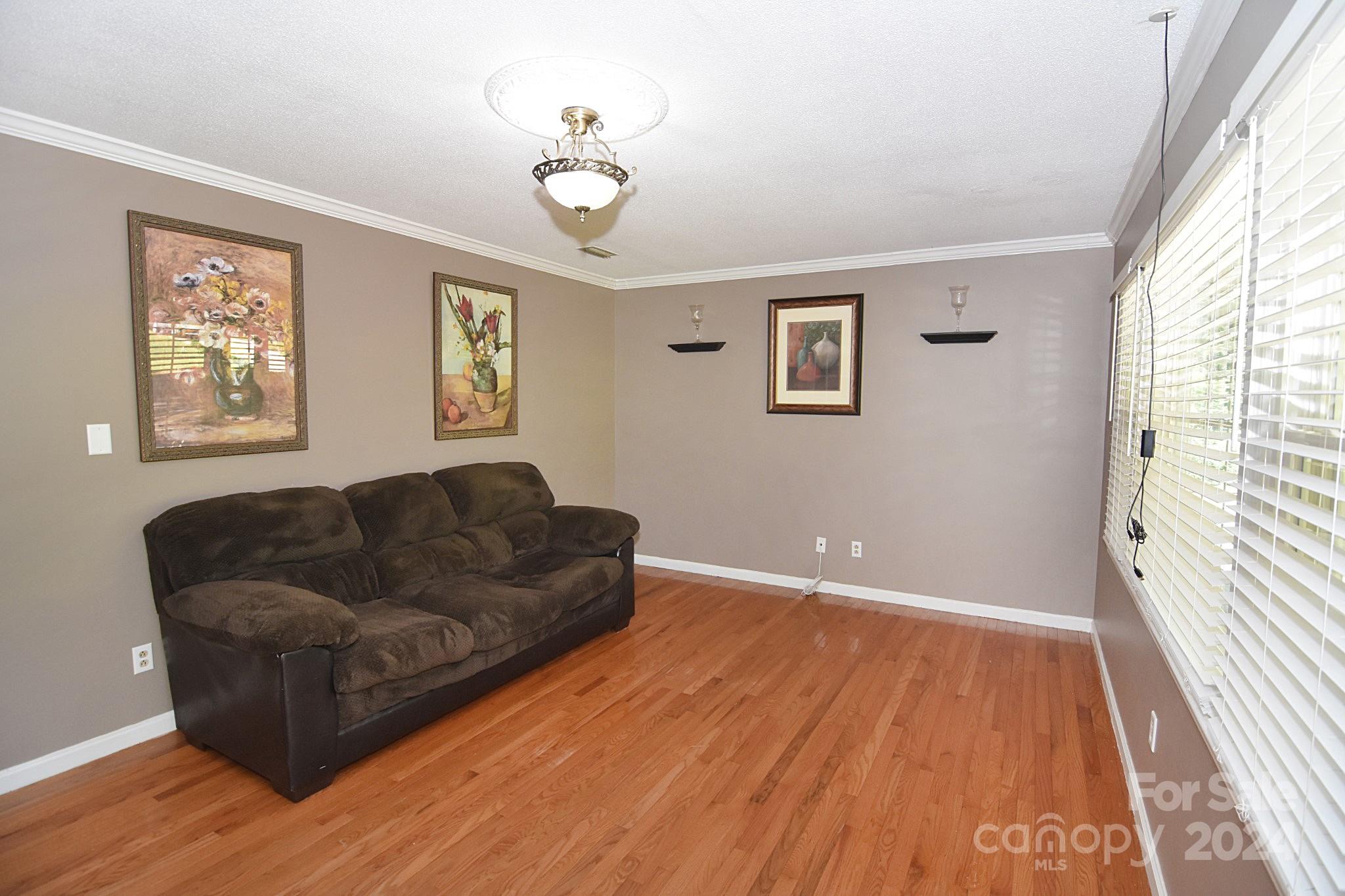 71 Lakemont Park Road