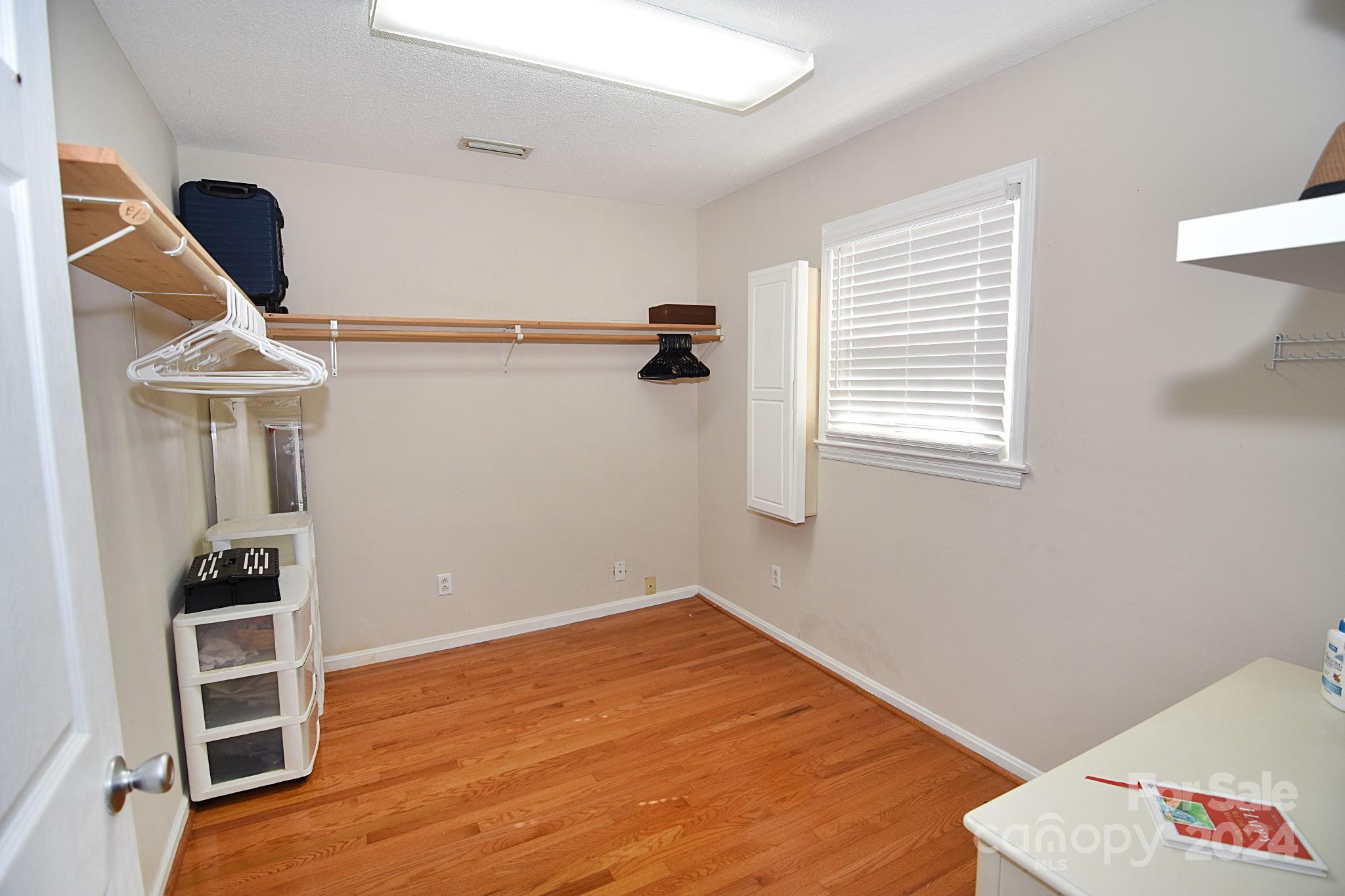 71 Lakemont Park Road