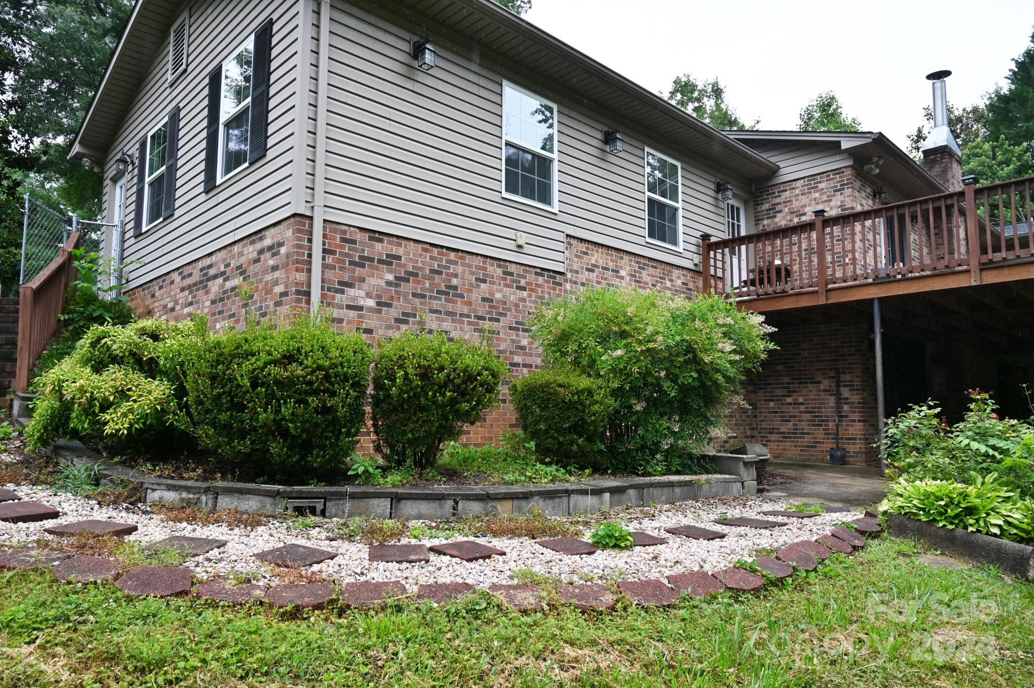 71 Lakemont Park Road