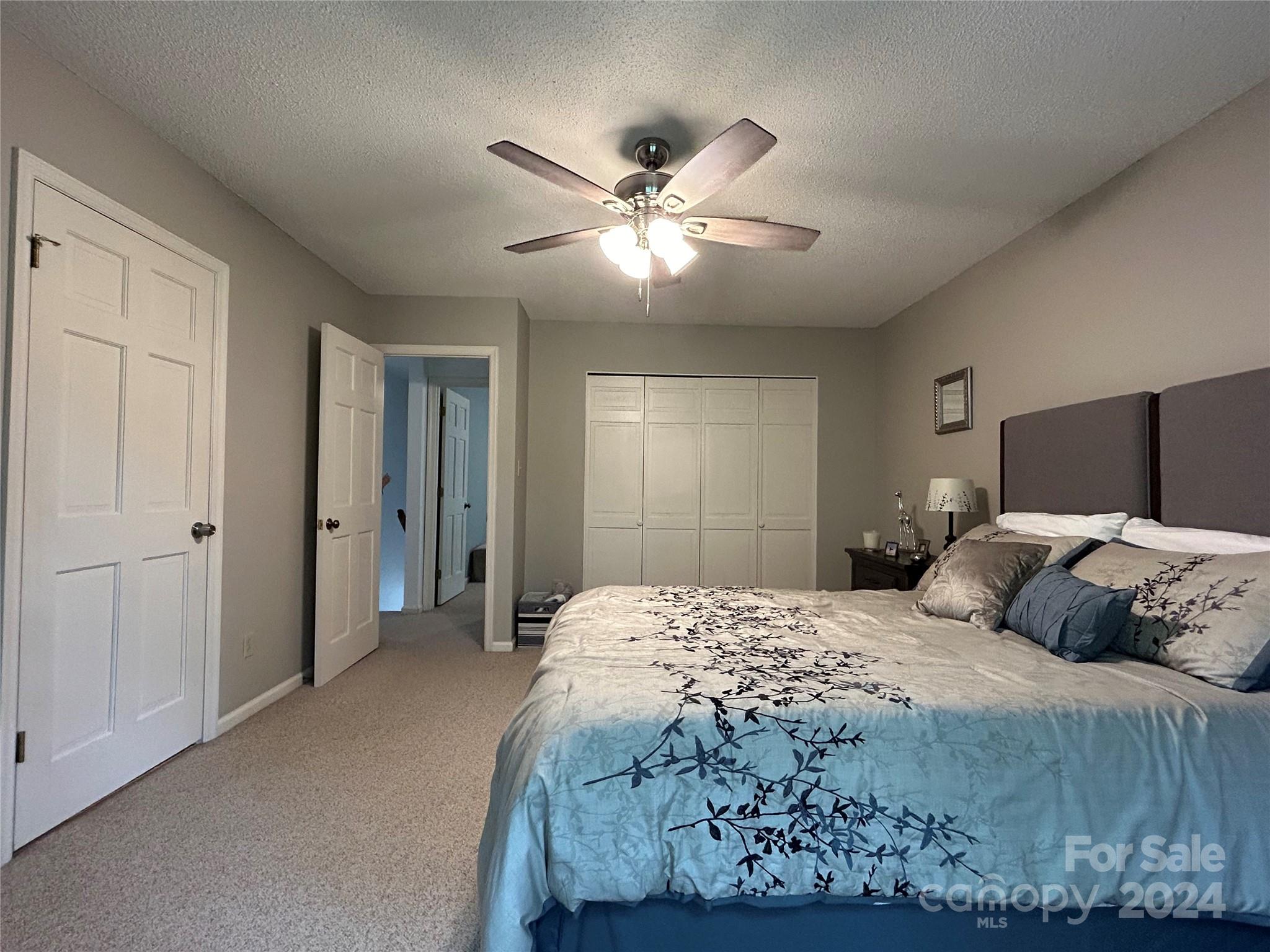 4821 Glen Hollow Lane NE