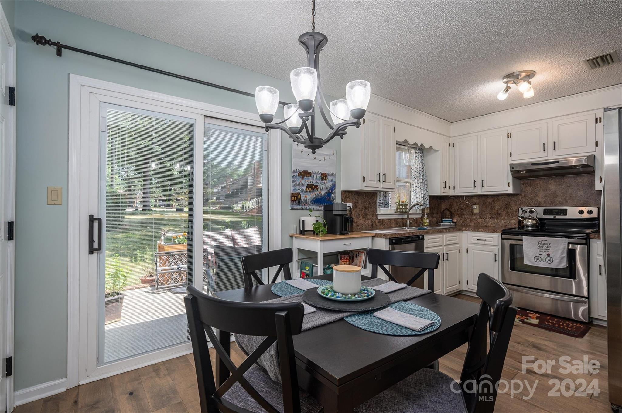 510 6th Street Circle NE