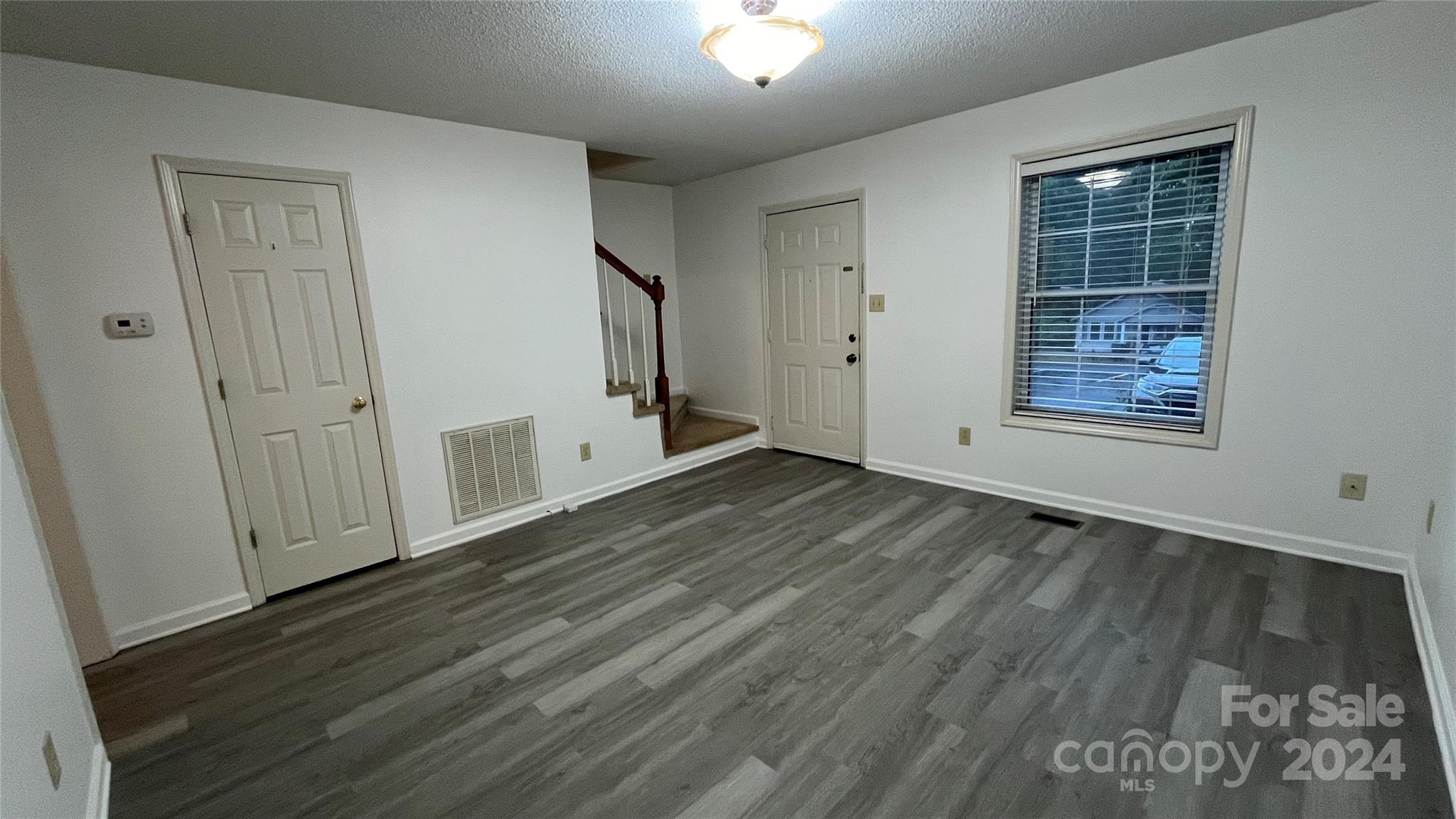 521 N Spring Avenue Unit: #521