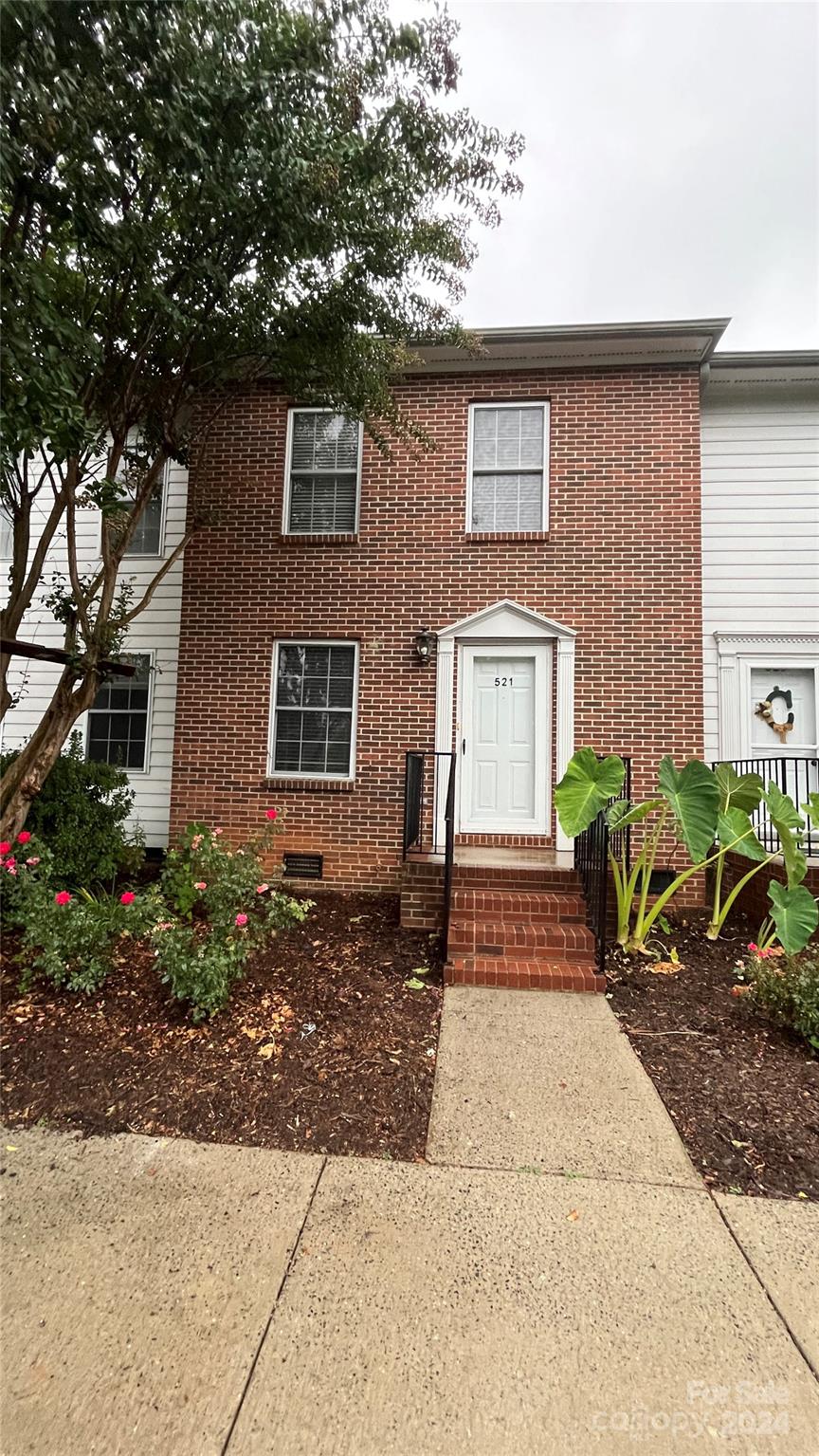 521 N Spring Avenue Unit: #521