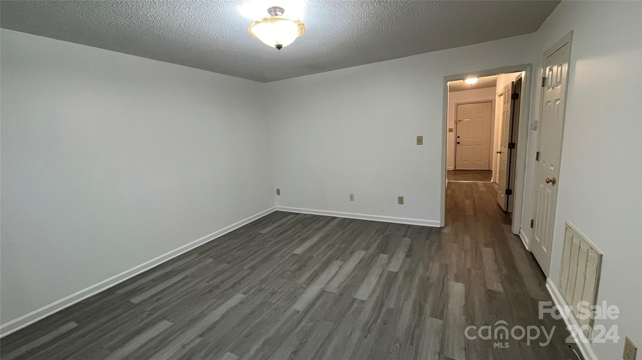 521 N Spring Avenue Unit: #521