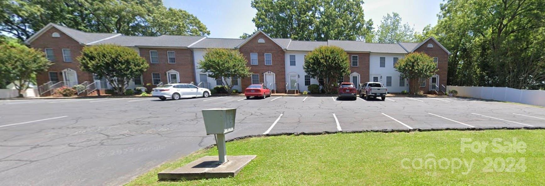 521 N Spring Avenue Unit: #521