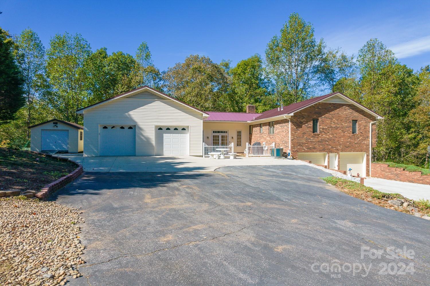 5076 NC Hwy 127 Highway