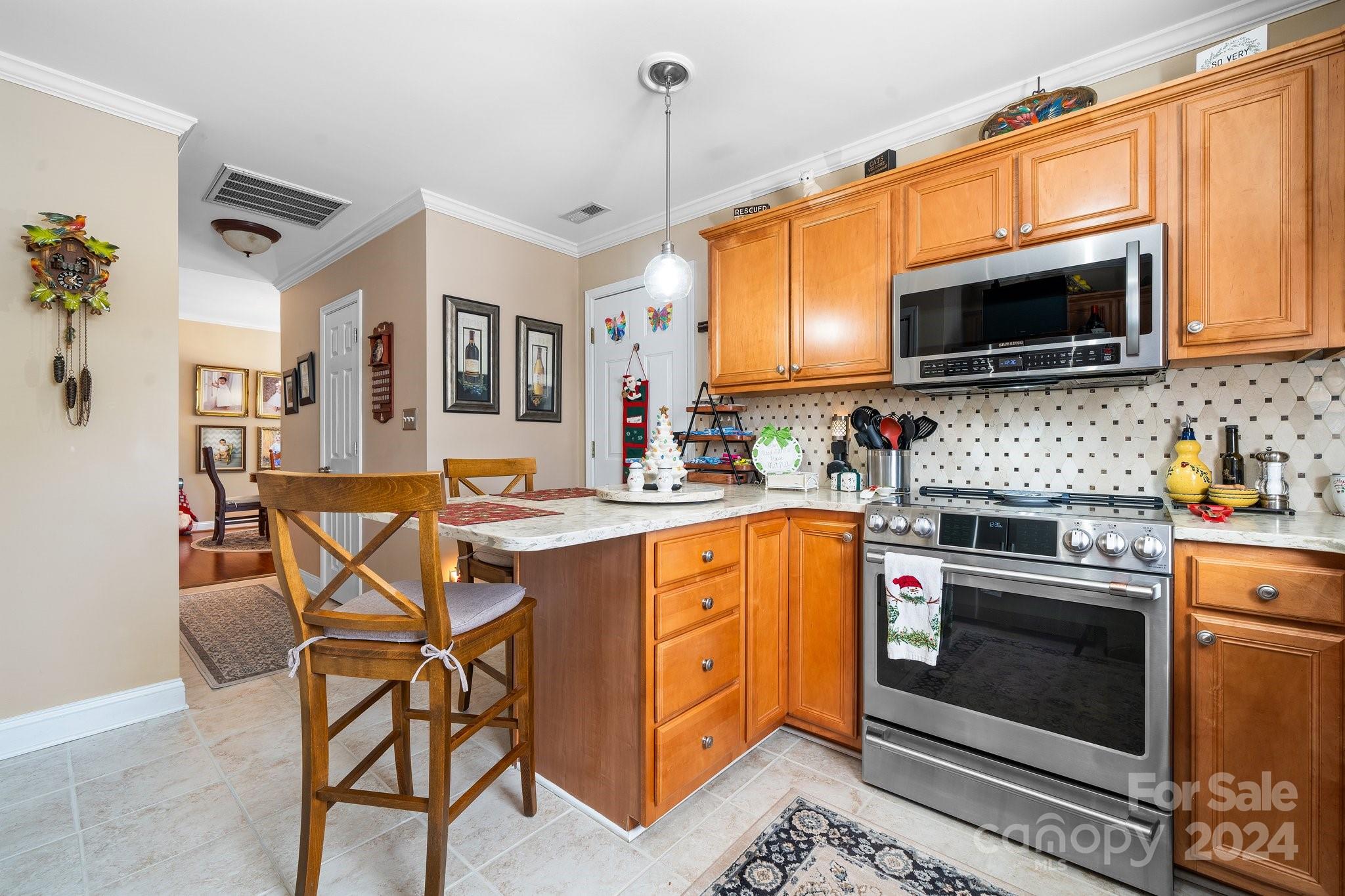 73 40th Ave Drive NE