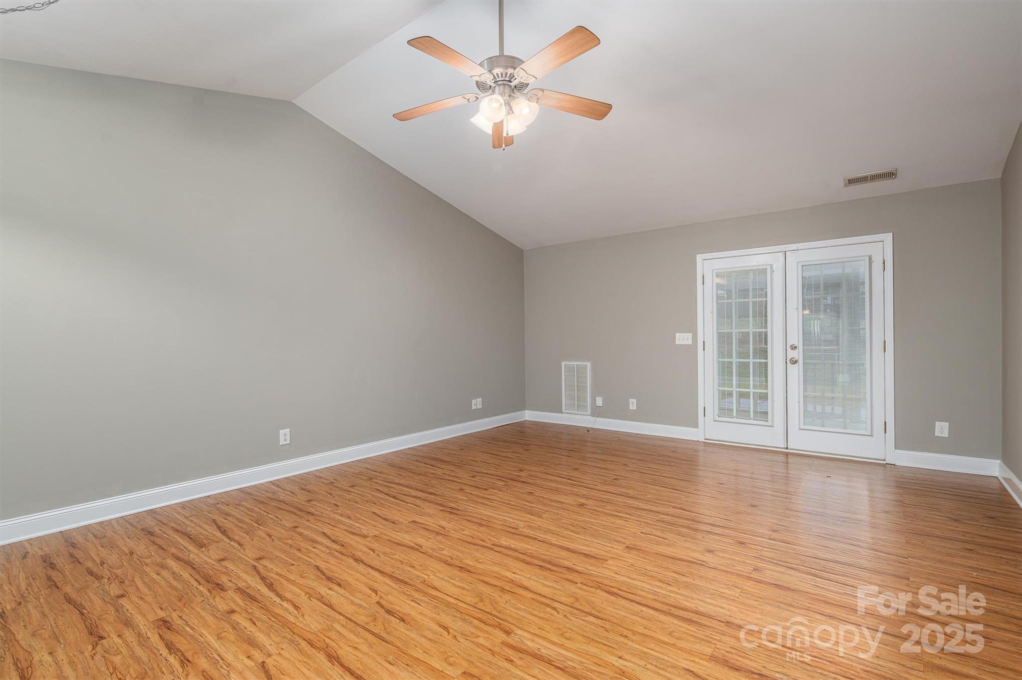 810 E Main Street