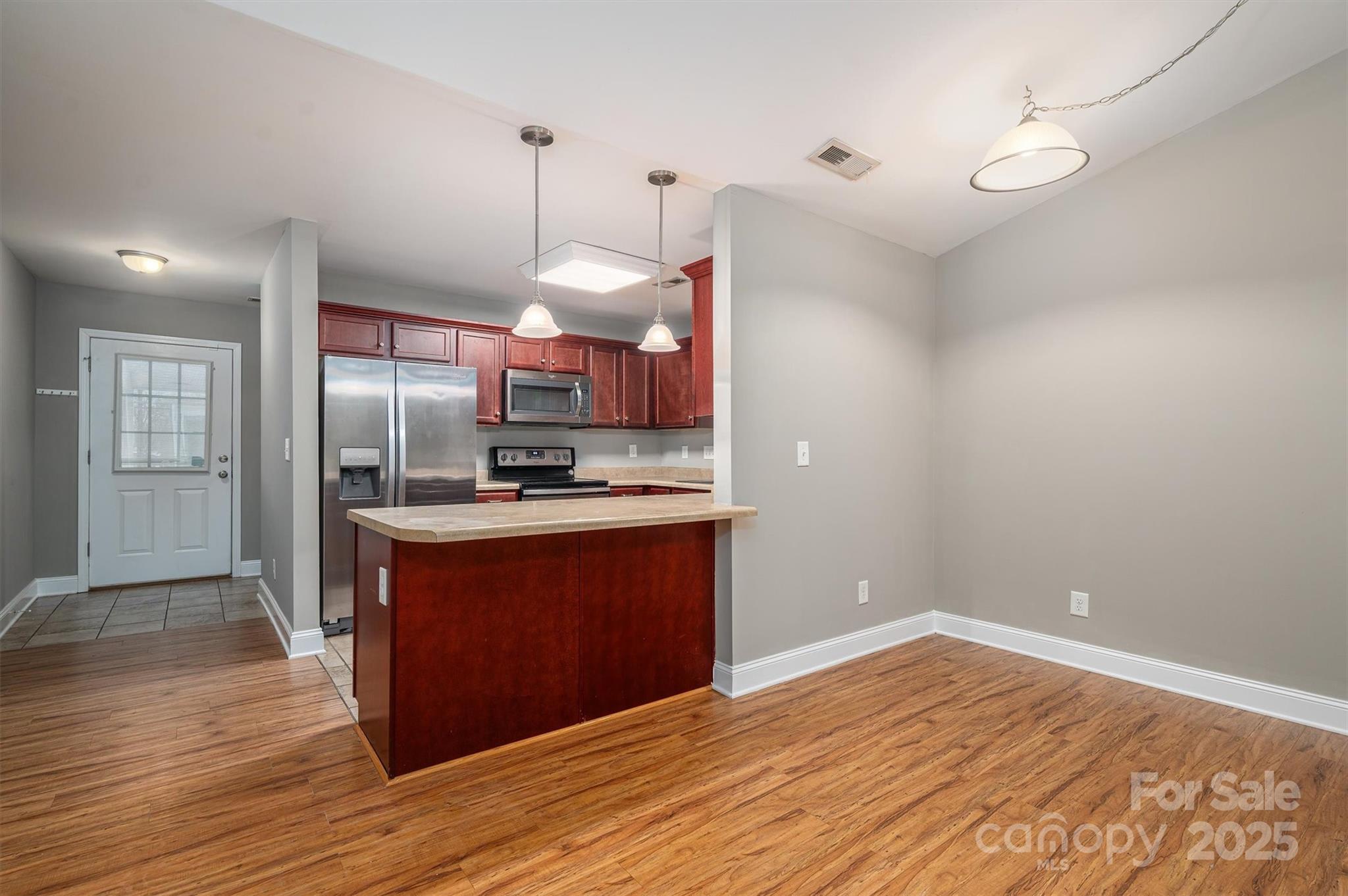 810 E Main Street