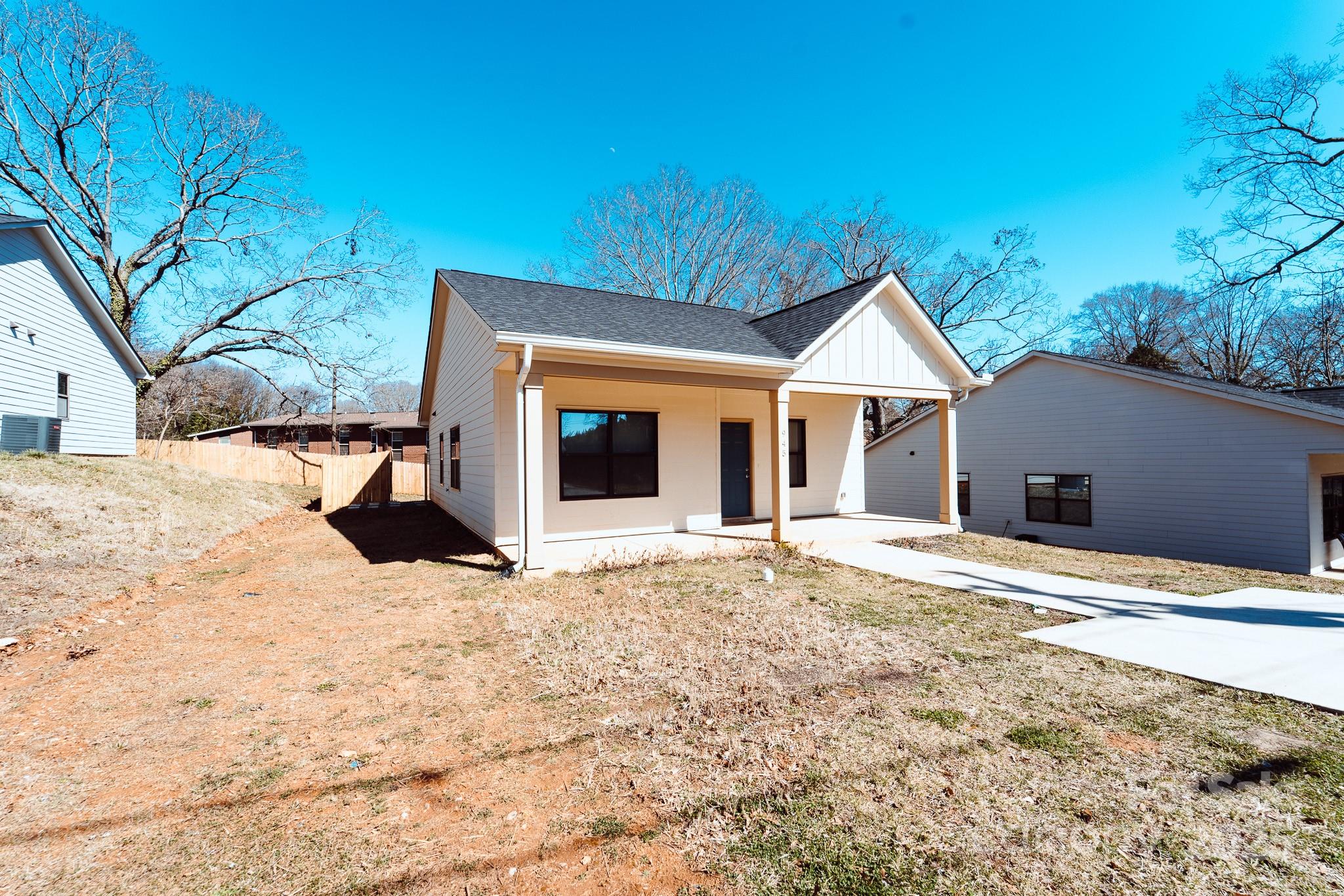 945 3rd Street Place SW