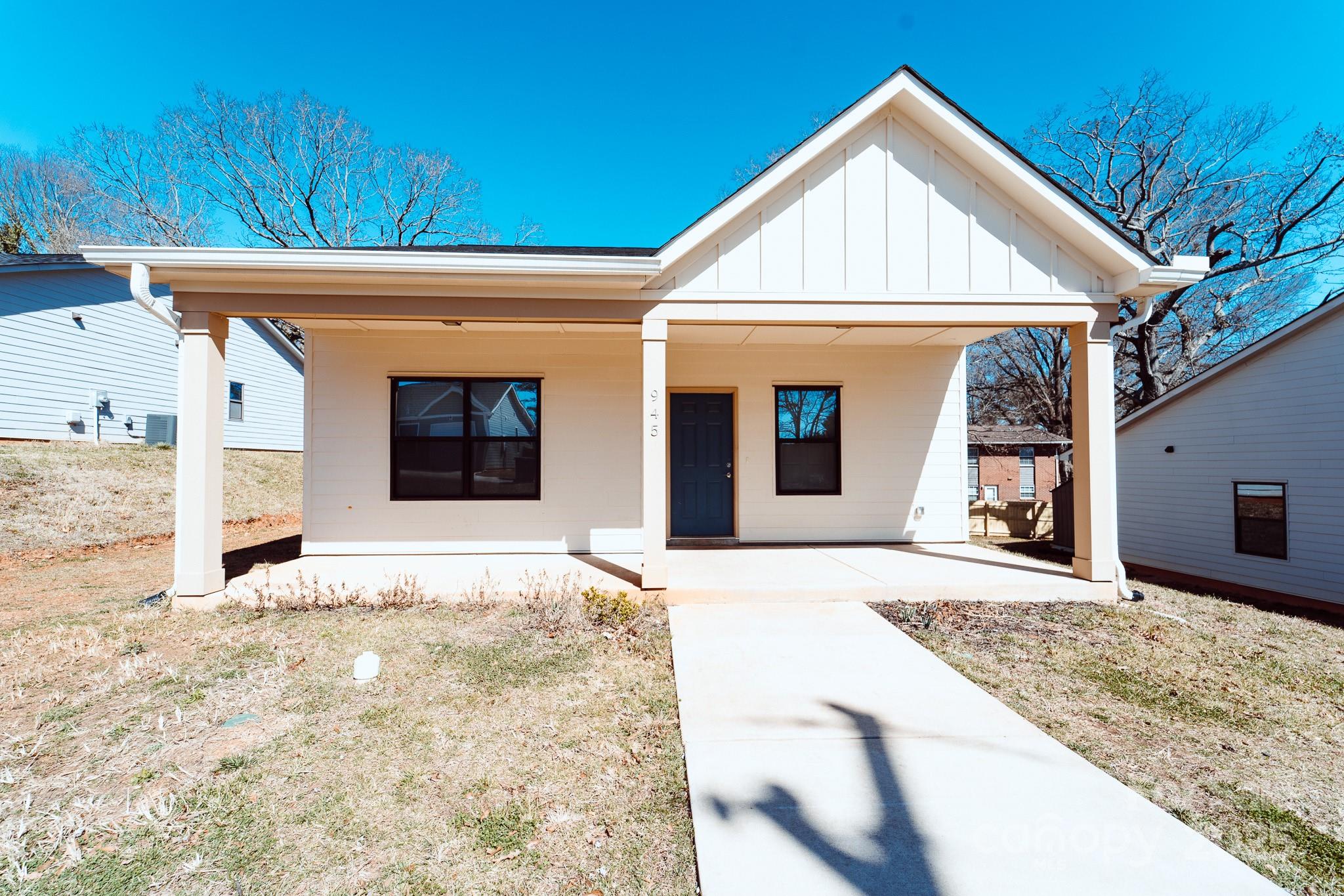 945 3rd Street Place SW