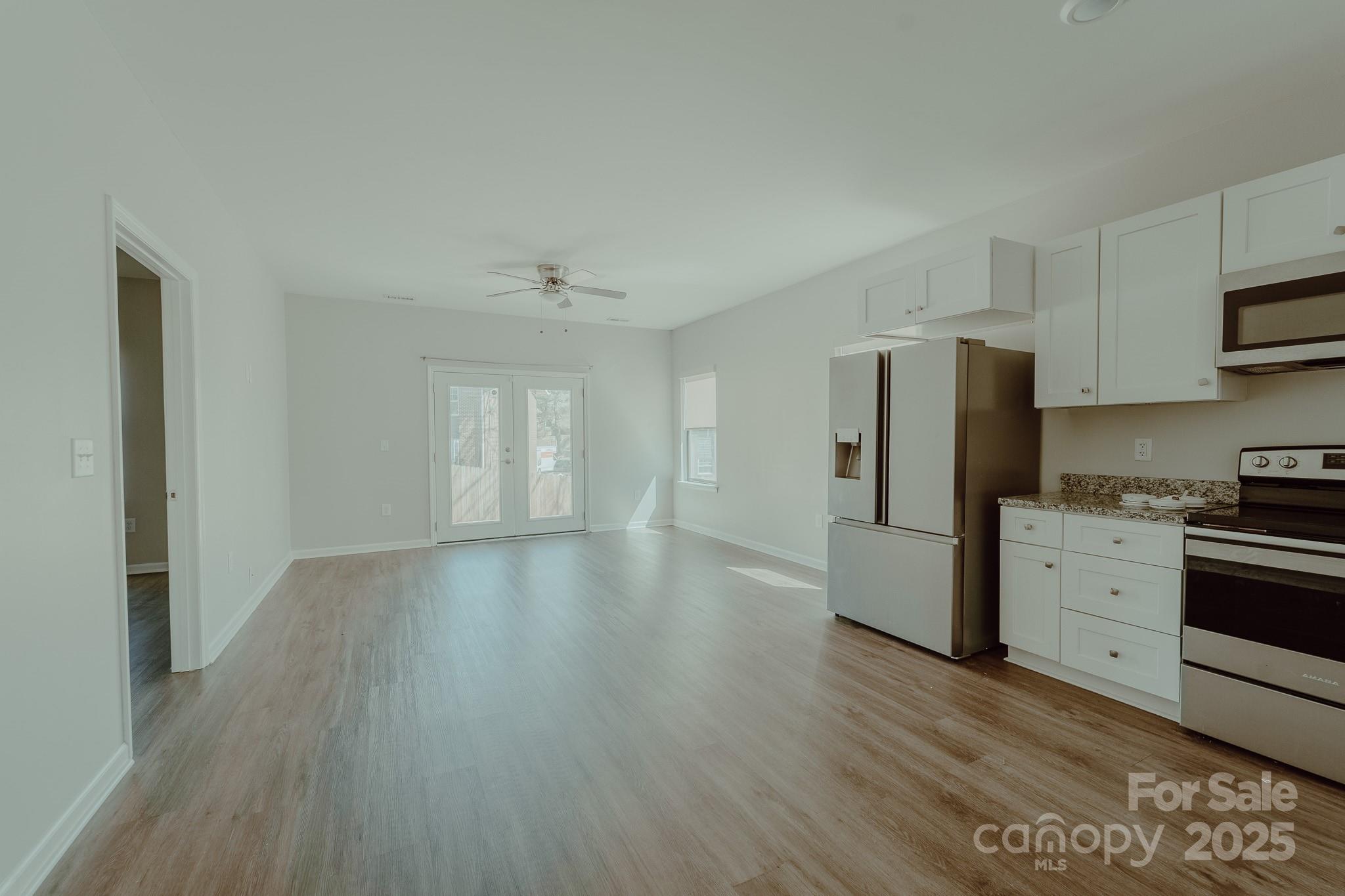 945 3rd Street Place SW