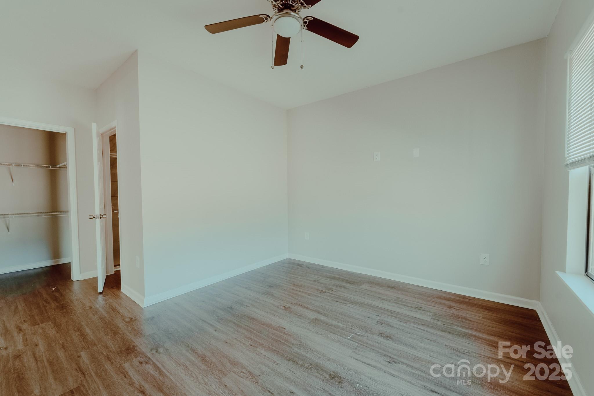 945 3rd Street Place SW