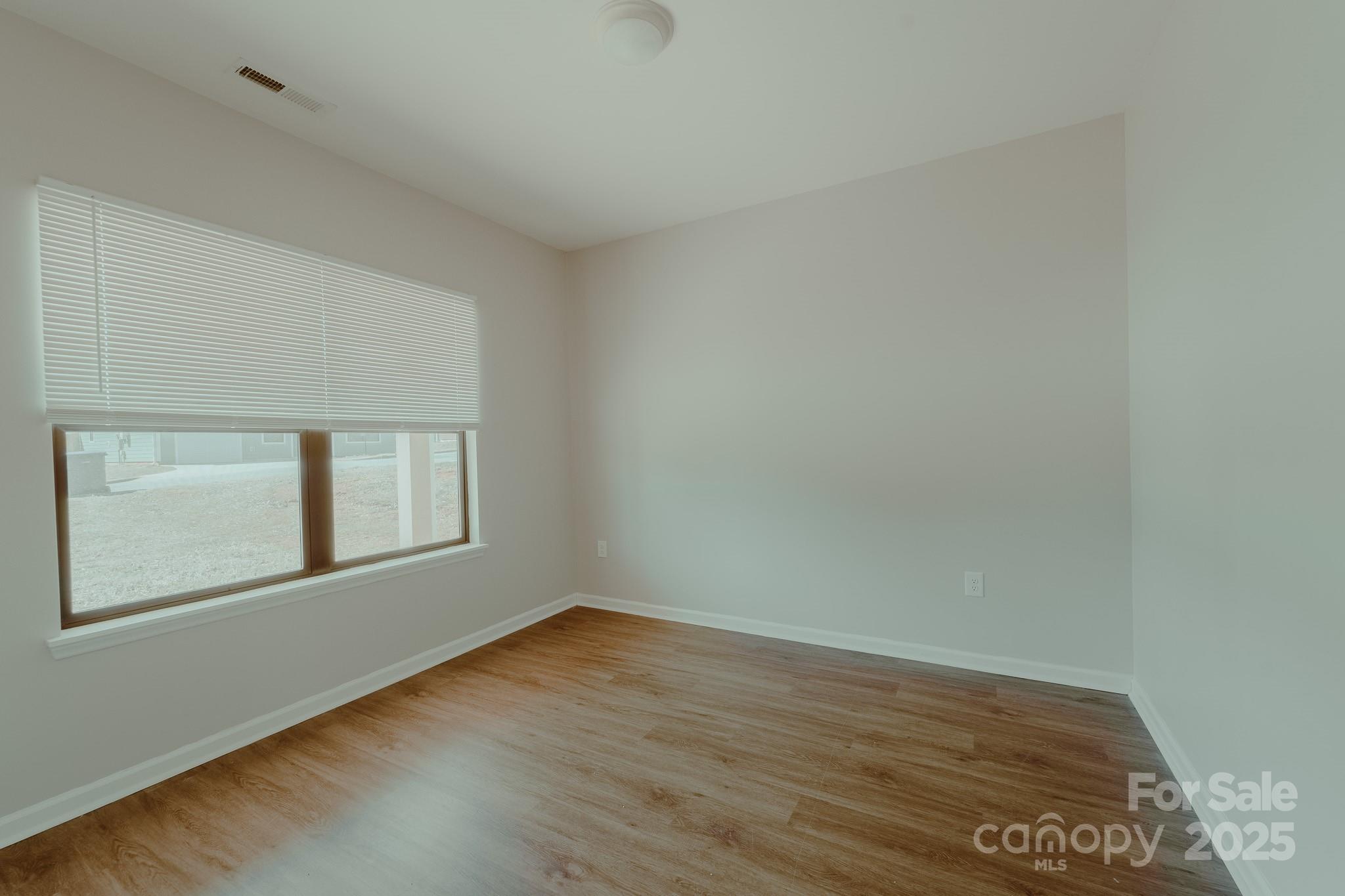 945 3rd Street Place SW