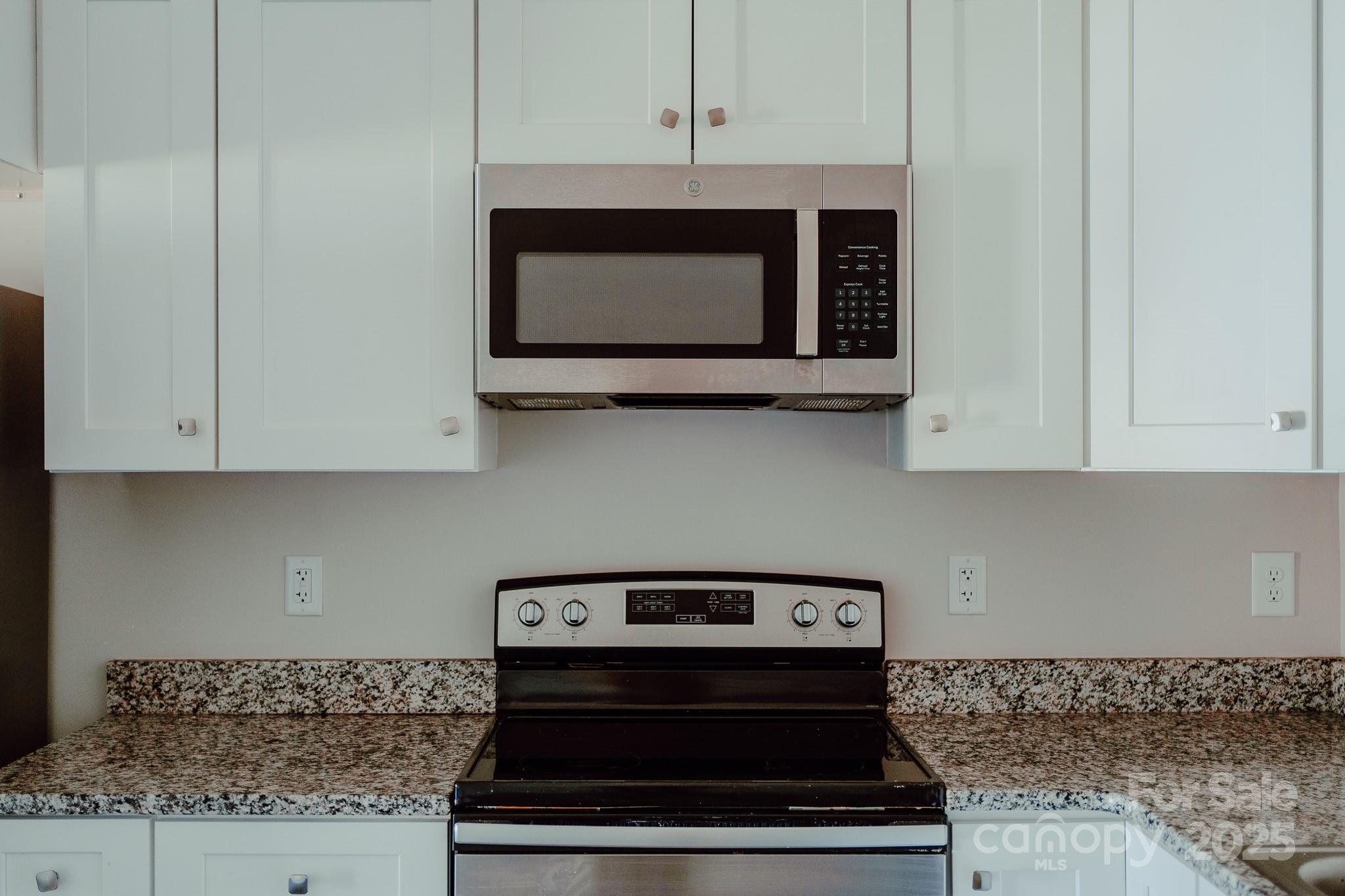 945 3rd Street Place SW