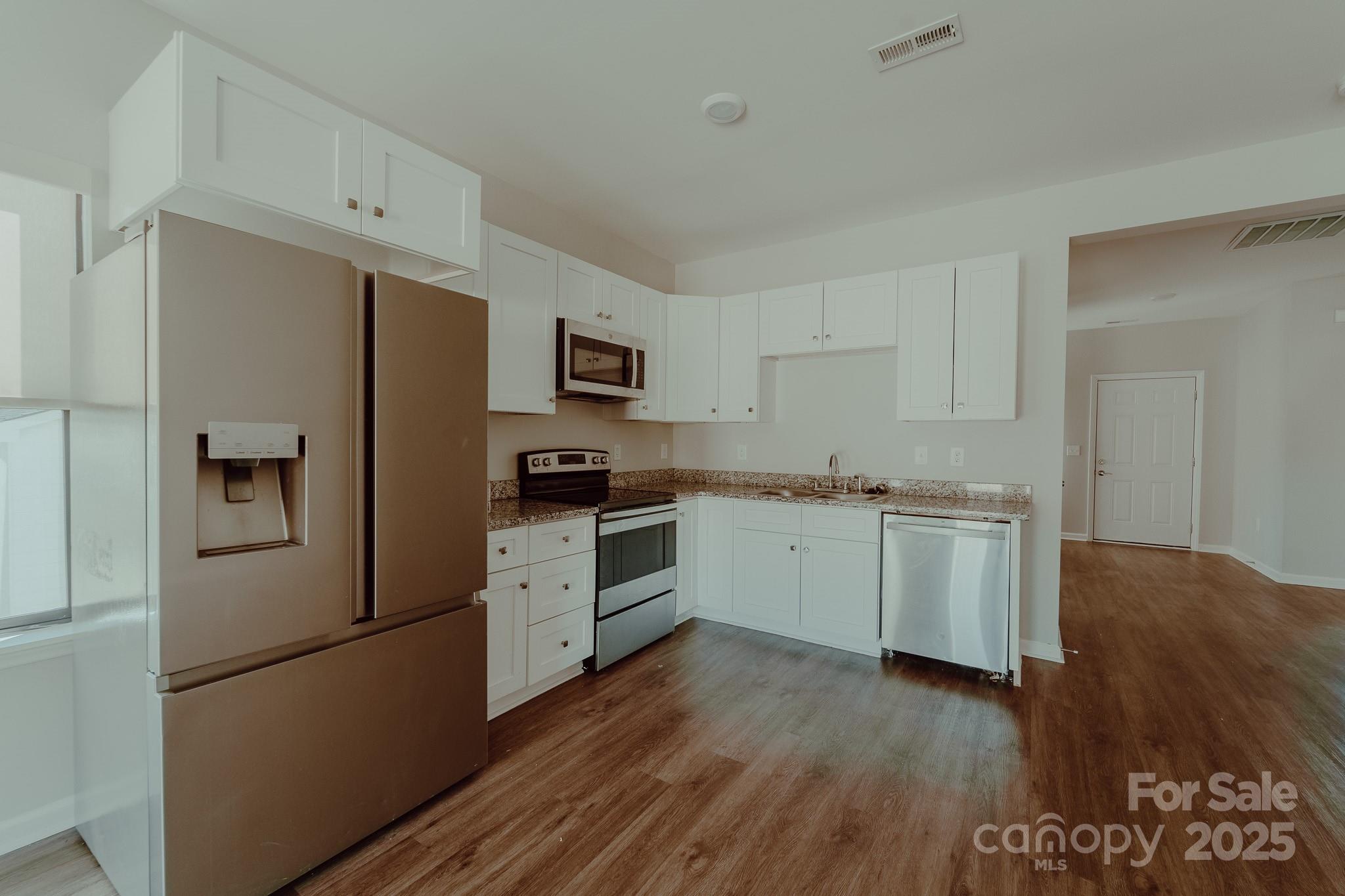 945 3rd Street Place SW