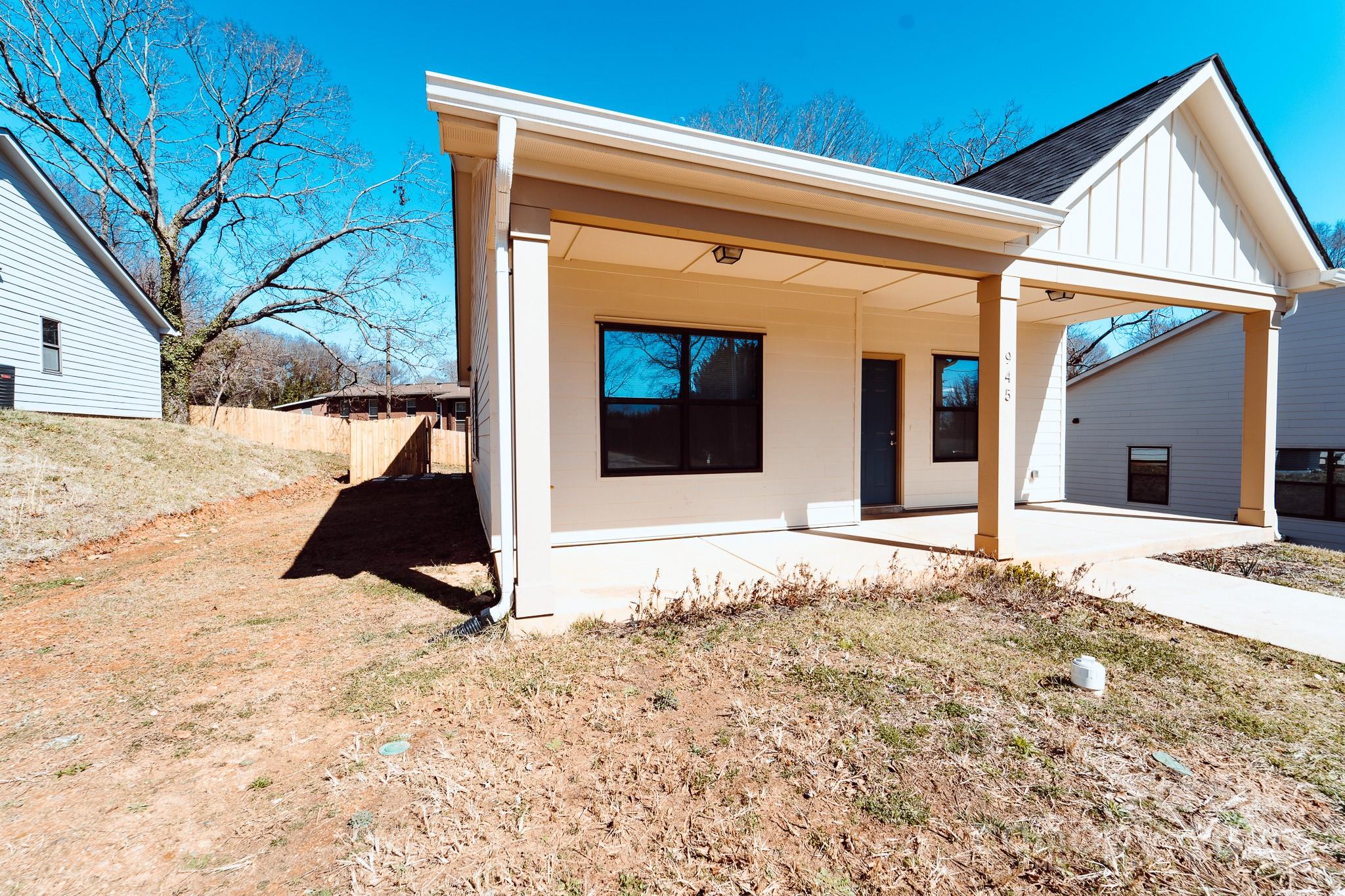 945 3rd Street Place SW