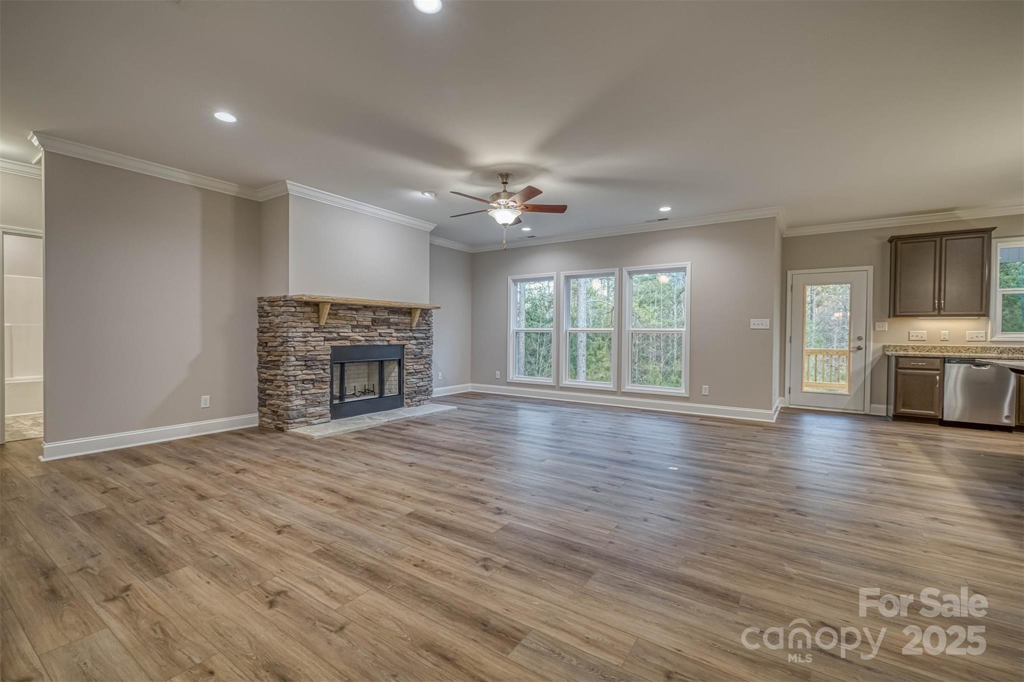 1672 W Paradise Harbor Drive