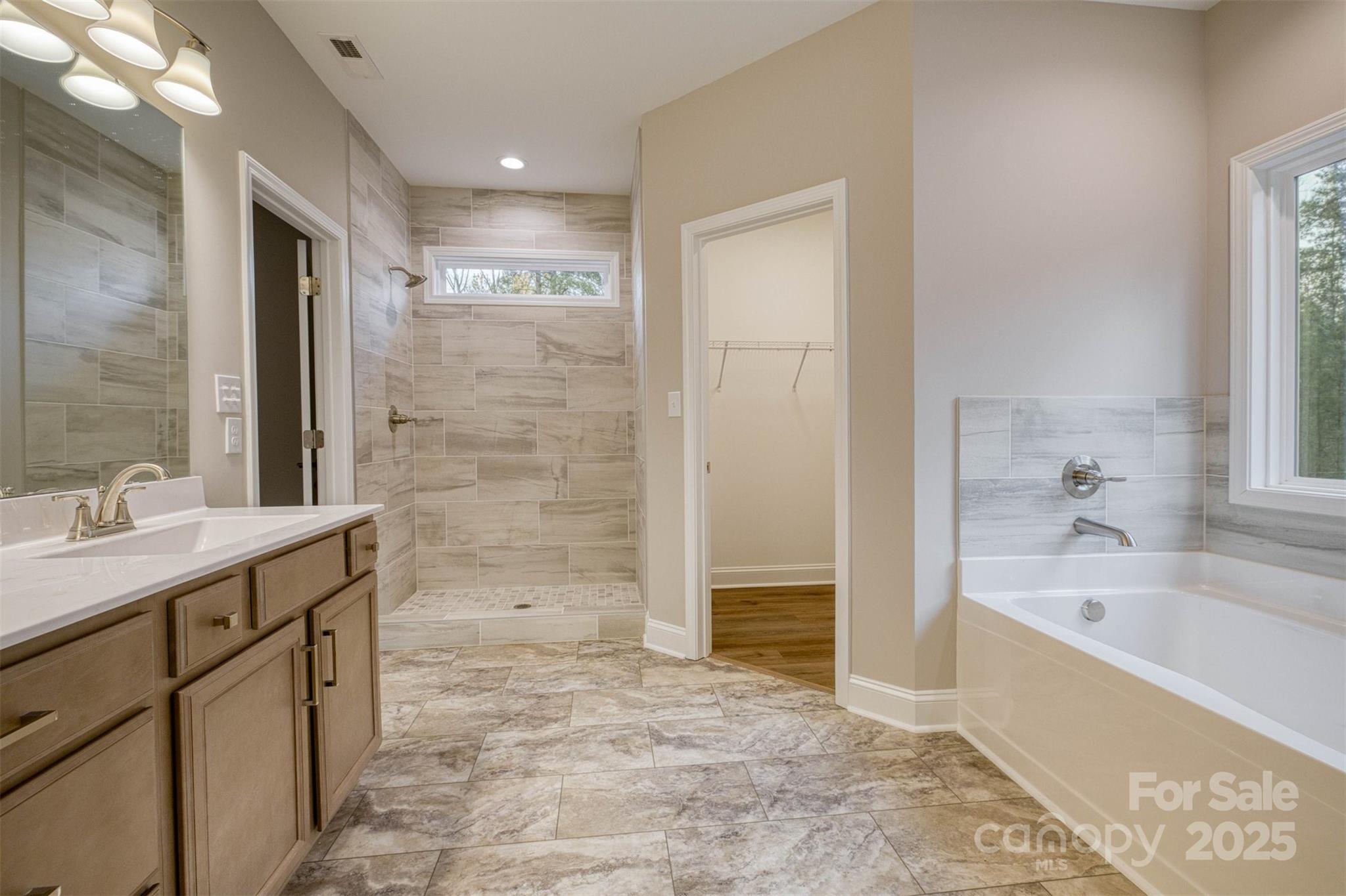 1672 W Paradise Harbor Drive