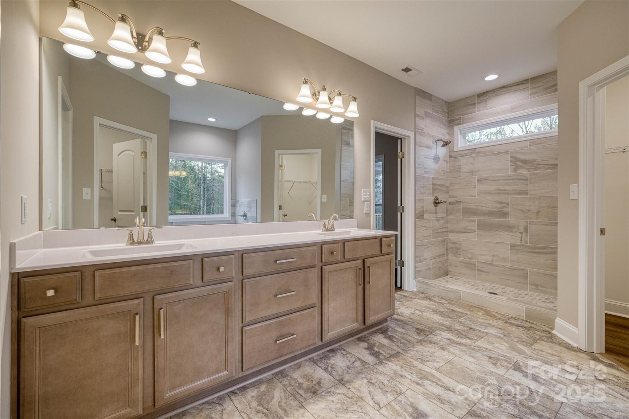 1672 W Paradise Harbor Drive