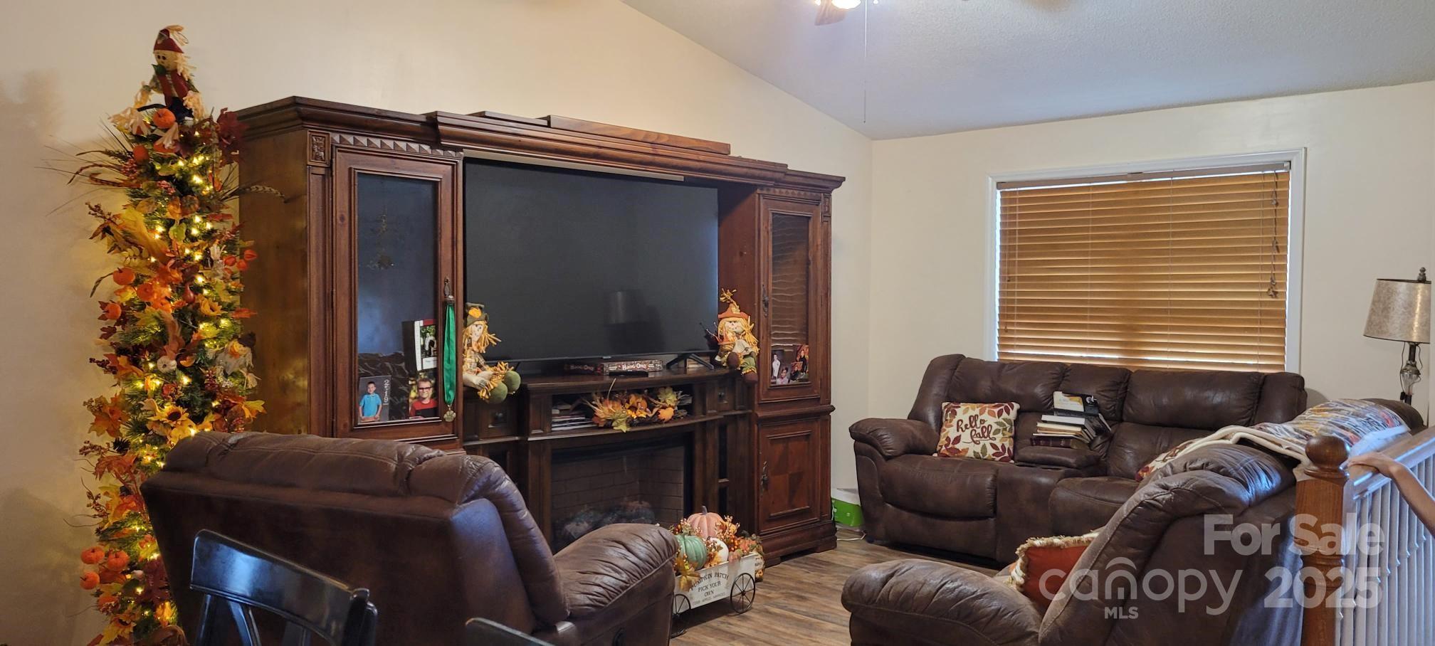 4721 Petra Mill Road