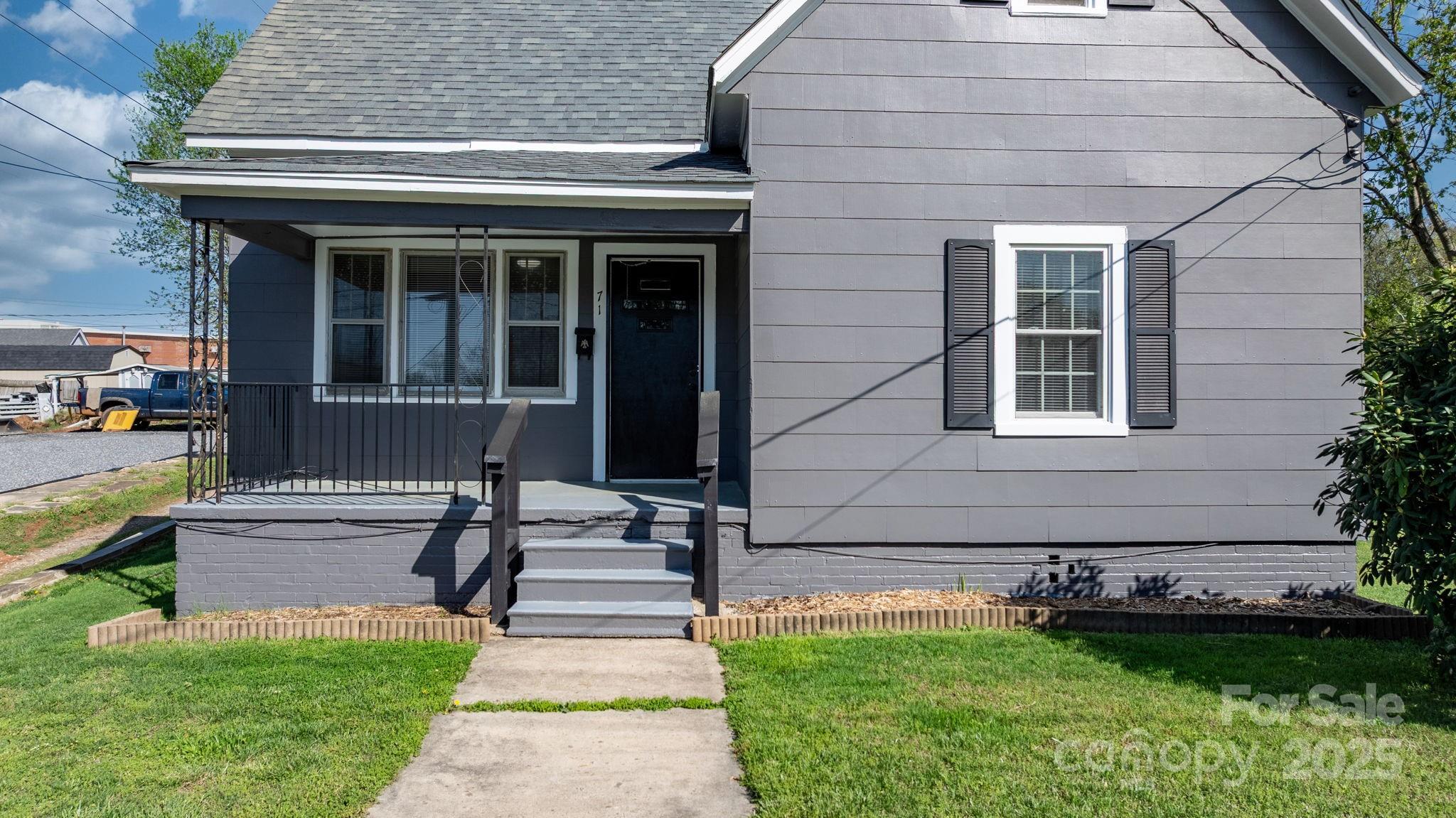 71 14th Street SE