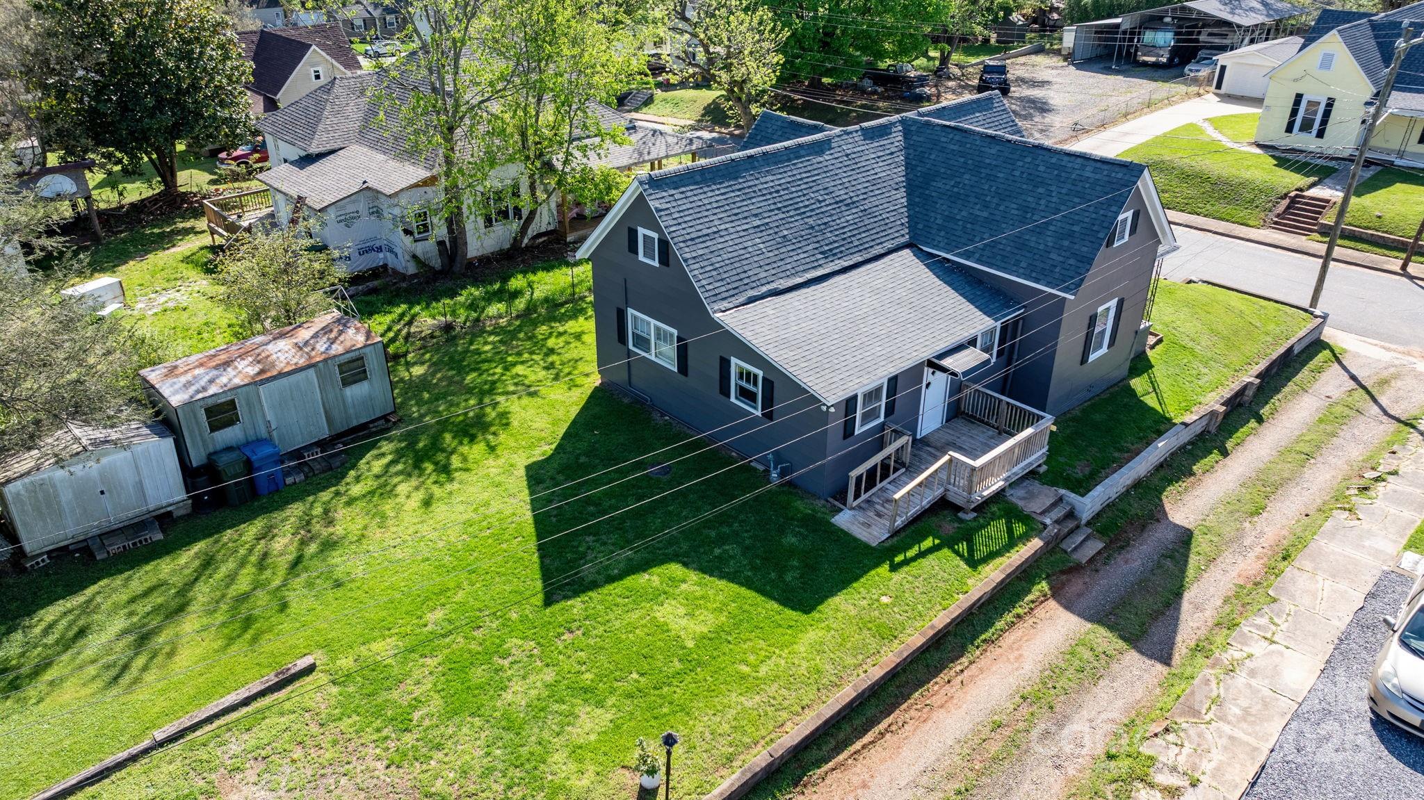 71 14th Street SE