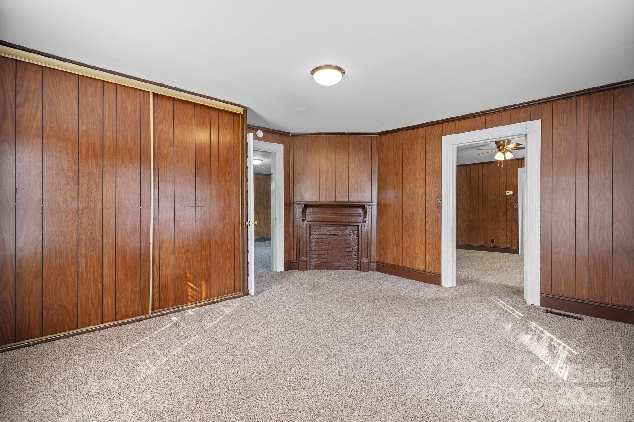 71 14th Street SE
