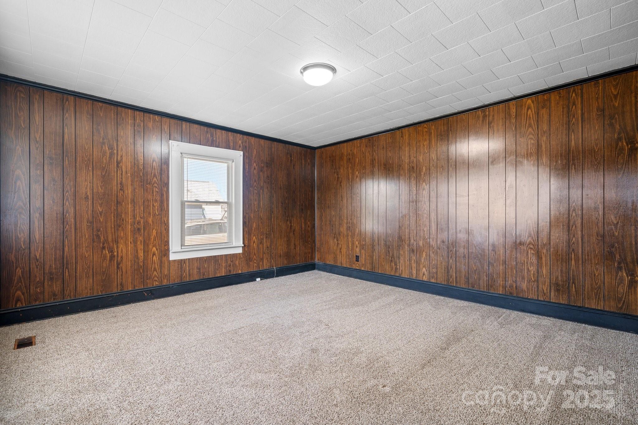 71 14th Street SE