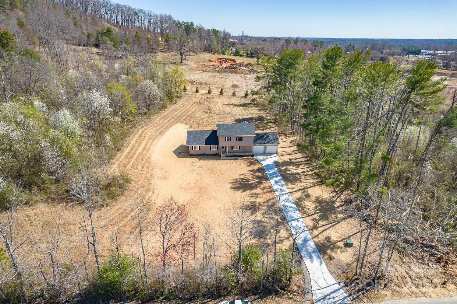 3424 Walker Circle
