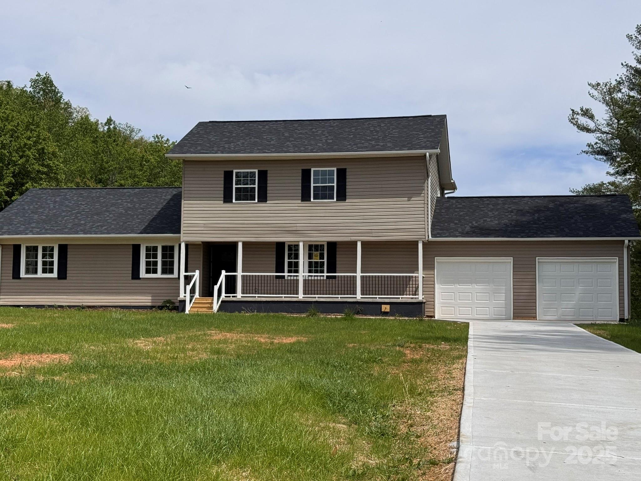 3424 Walker Circle