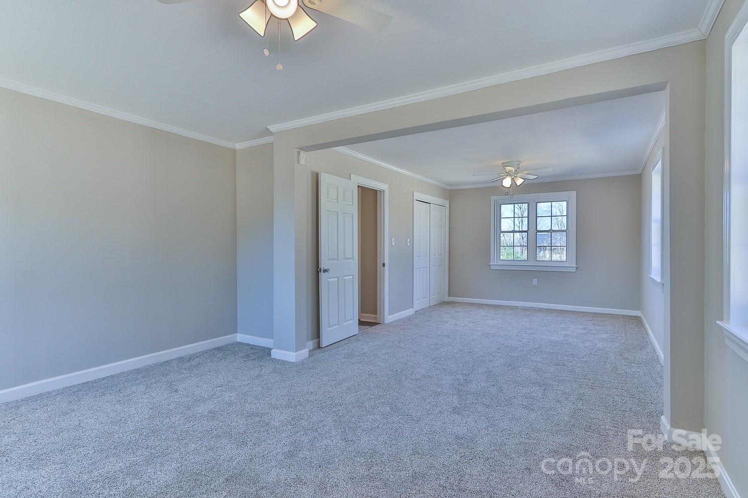 3424 Walker Circle