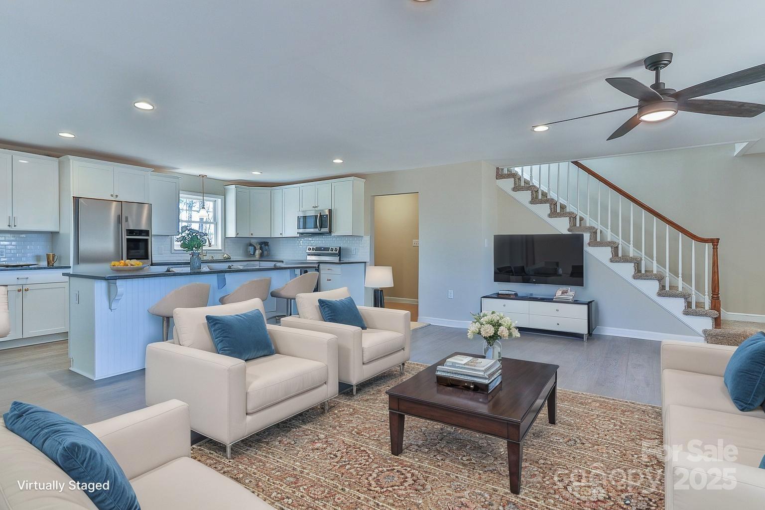 3424 Walker Circle