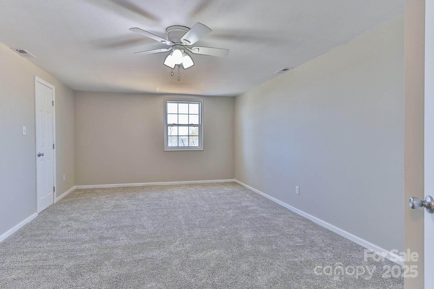 3424 Walker Circle