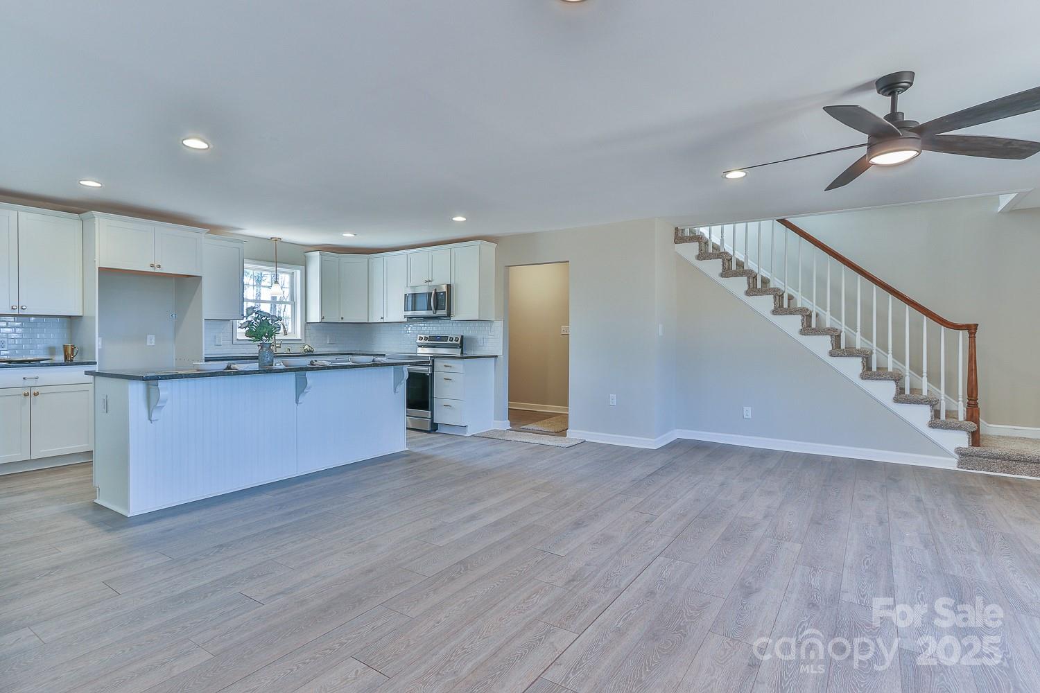 3424 Walker Circle