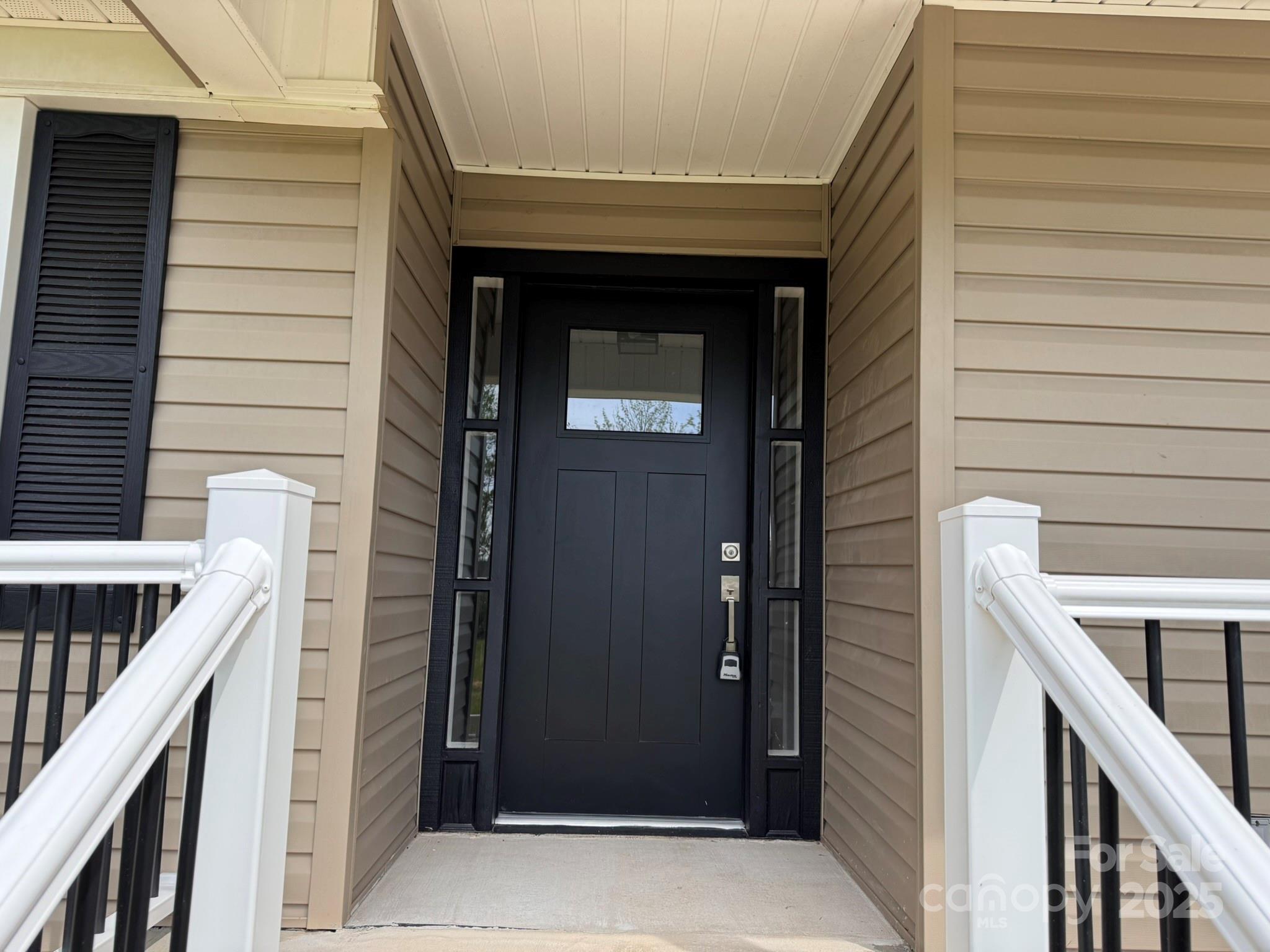 3424 Walker Circle