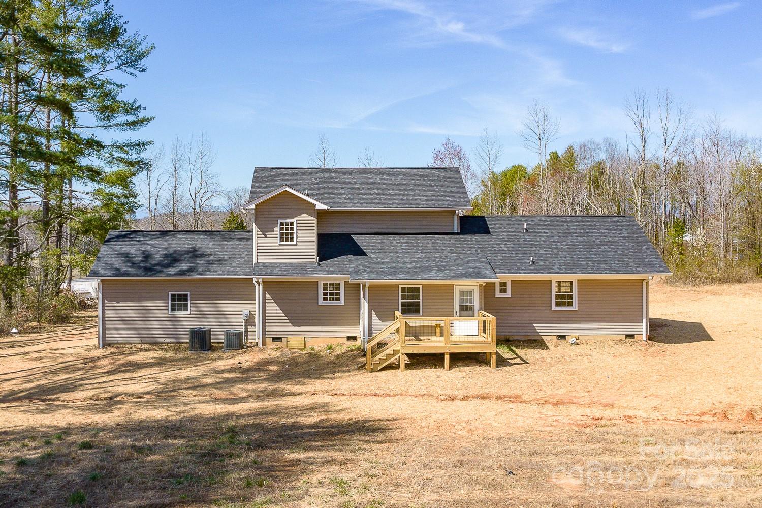 3424 Walker Circle