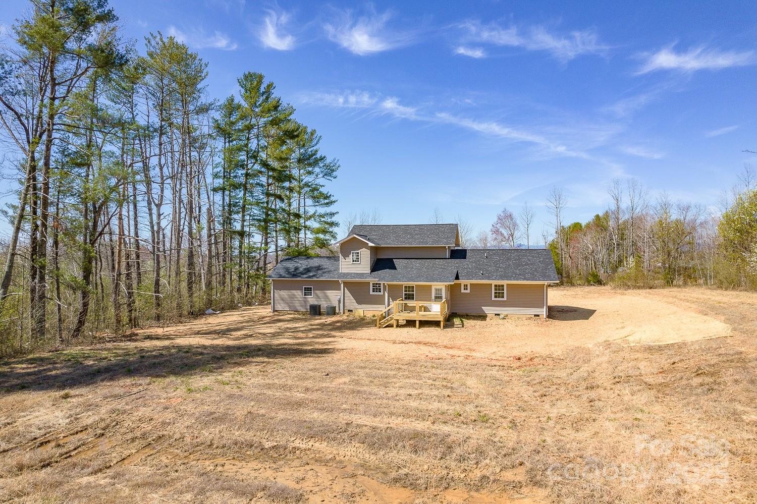 3424 Walker Circle
