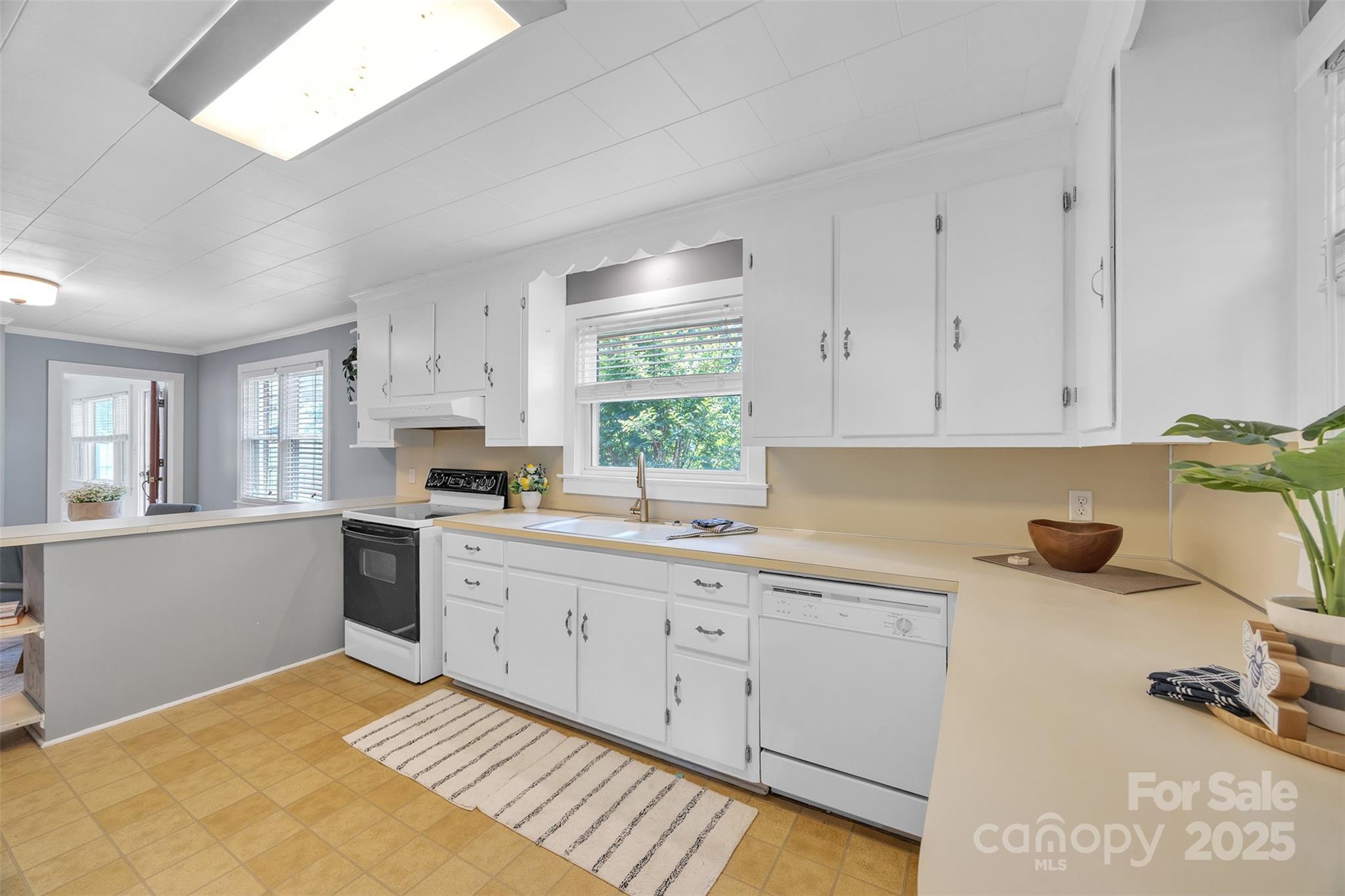 1770 NC 90 Highway W Unit: 60