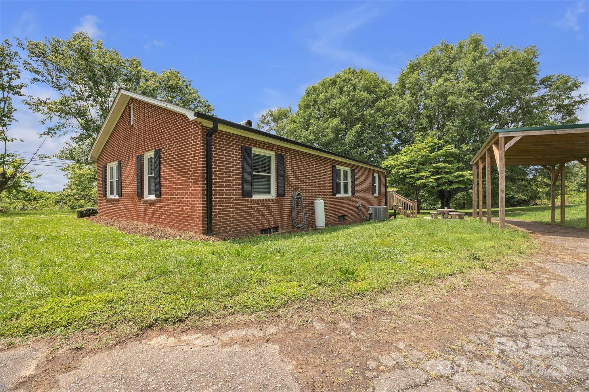 1770 NC 90 Highway W Unit: 60