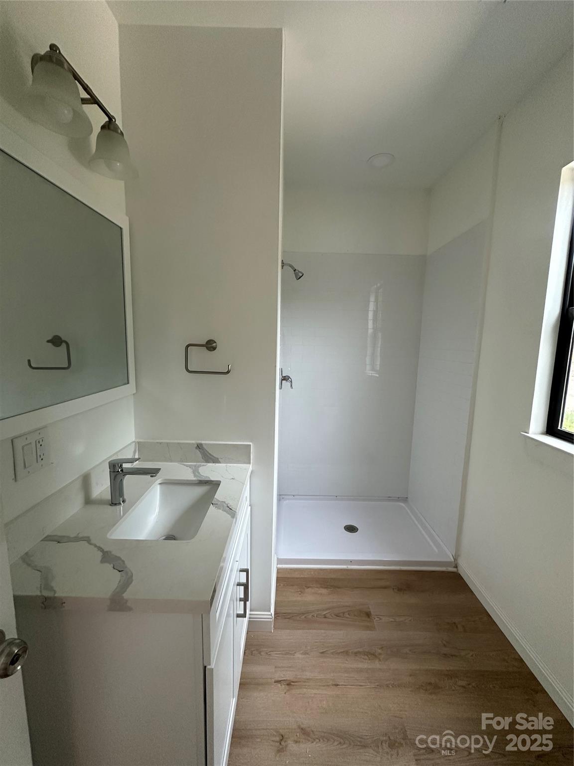 760 3rd Street Place SW