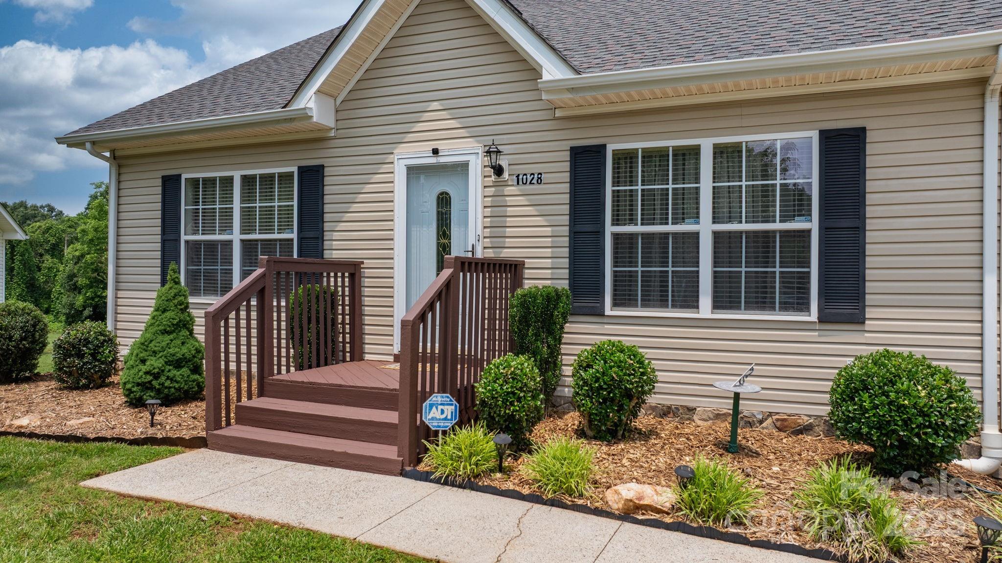 1028 Pocono Place