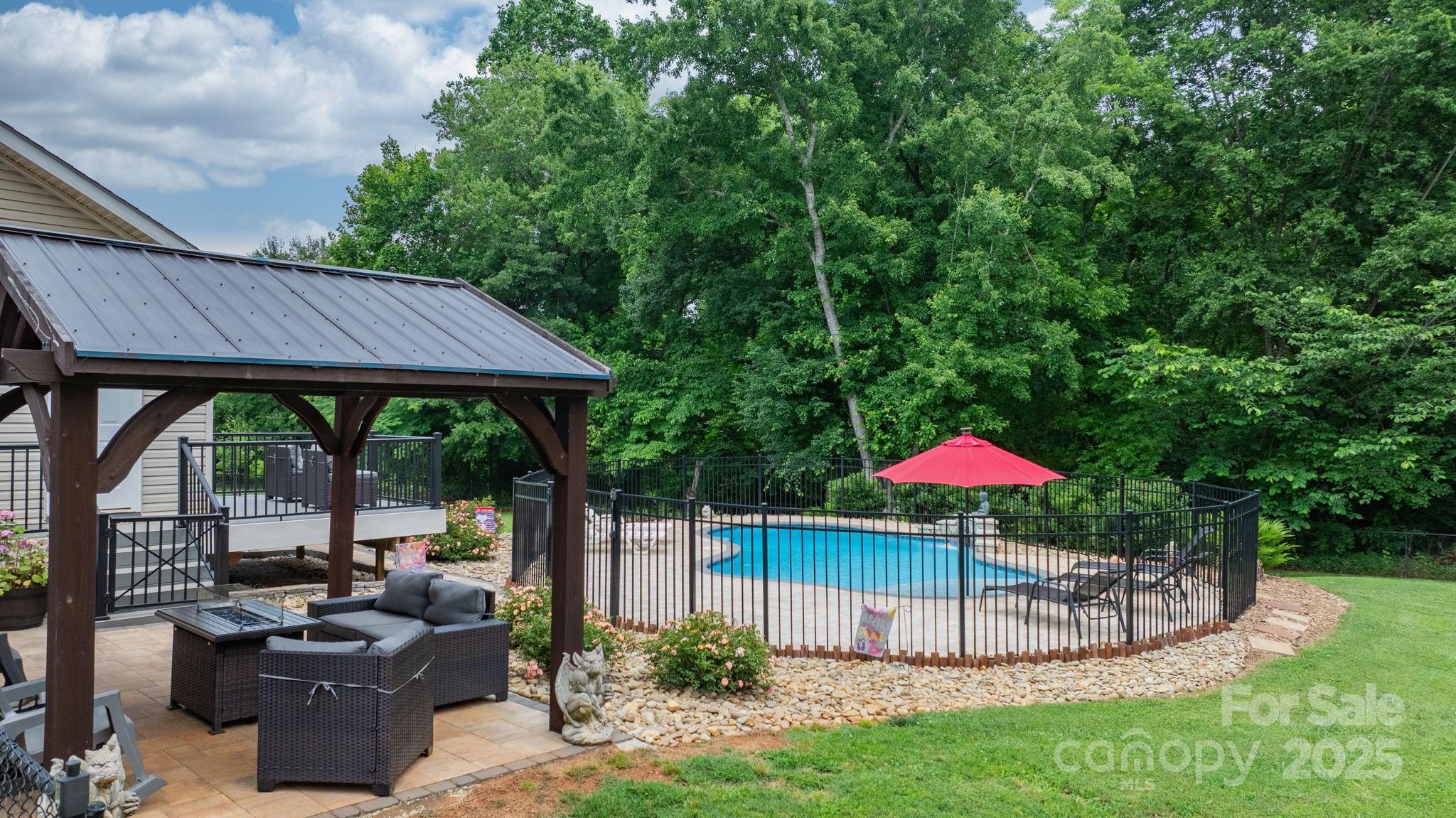 1028 Pocono Place